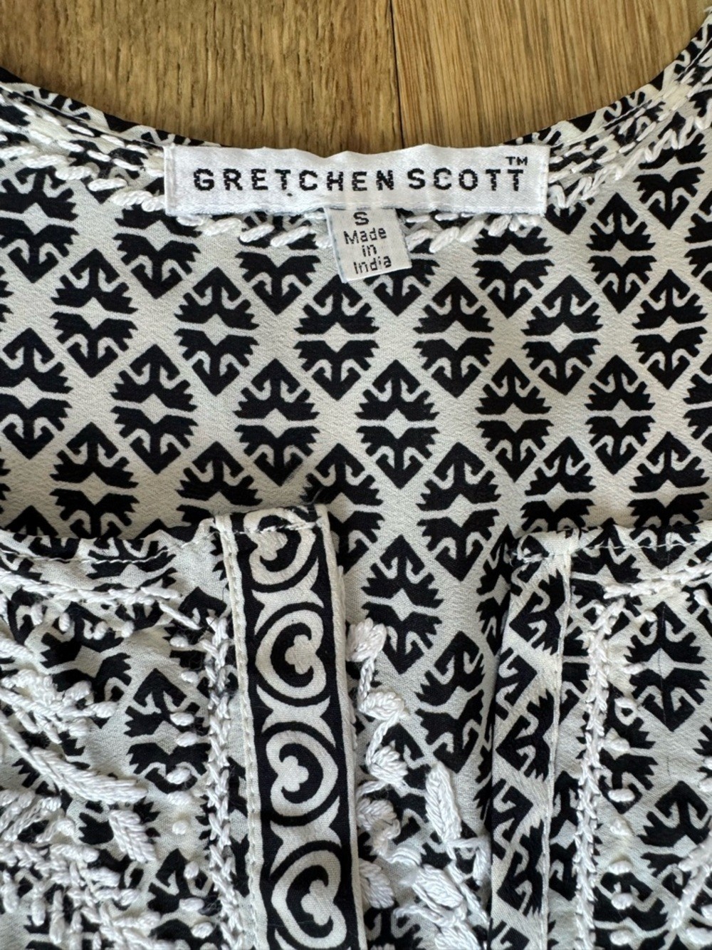 🖤 Gretchen Scott Black & White Tunic 🤍 | Geometric Embroidered Top Size S