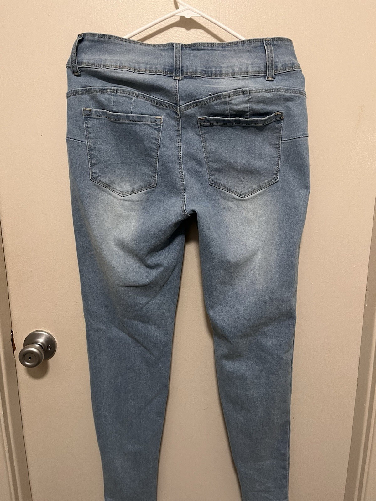 Blue Savvy Women’s Light Wash Skinny Jeans Size 14 Stretch Mid Rise 5-Pocket