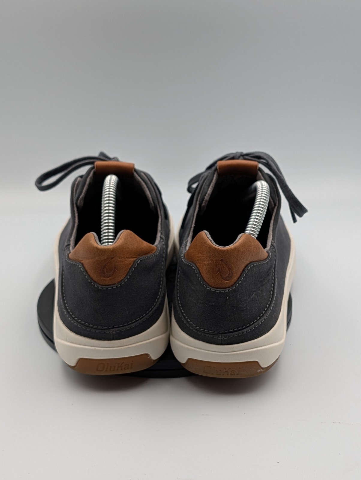 Olukai Lae’ahi Li Men’s Casual Shoes. Size 8.5 (EUR 41.5) Dark Gray Canvas.