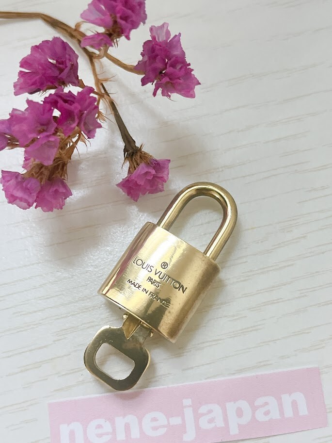 LOUIS VUITTON PadLock Lock & Key Brass Gold Authentic Number random Japan Used