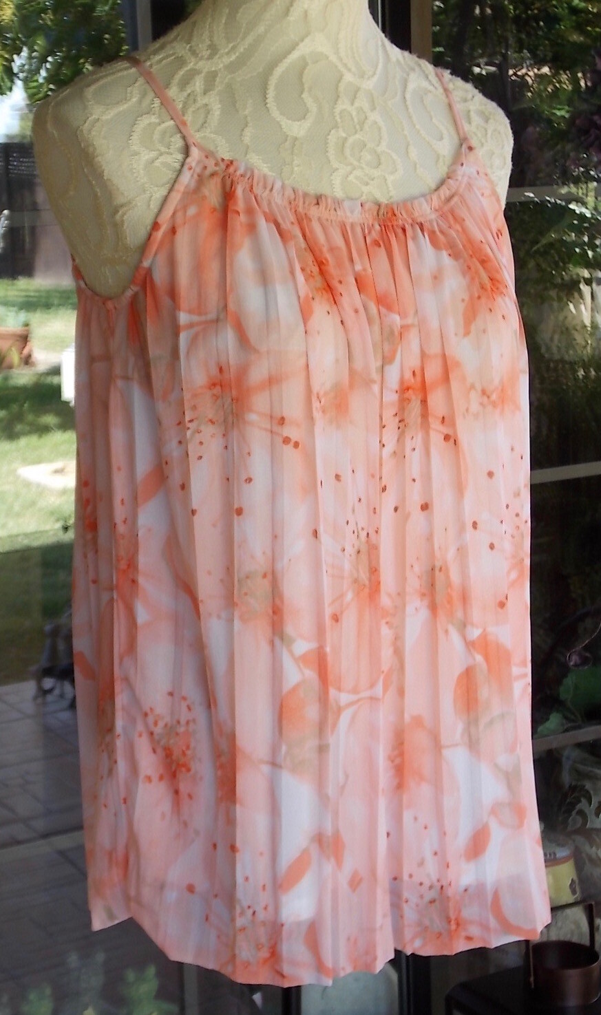 Sleeveless Lined Cami Crinkle Floral Material Shirt Sz. S/M 40″ Bust