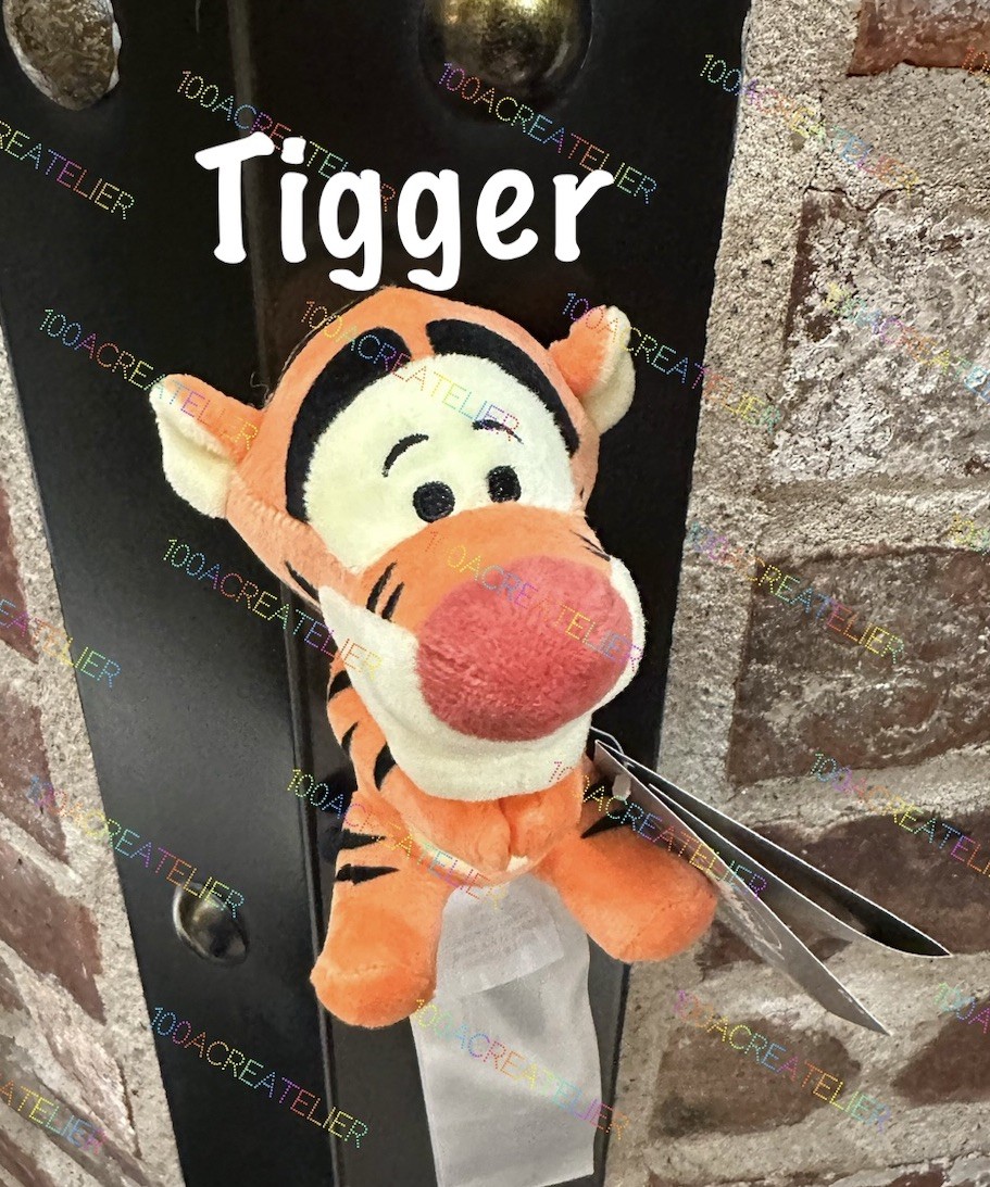 Disney Parks Small Magnet Hands Plush Pal