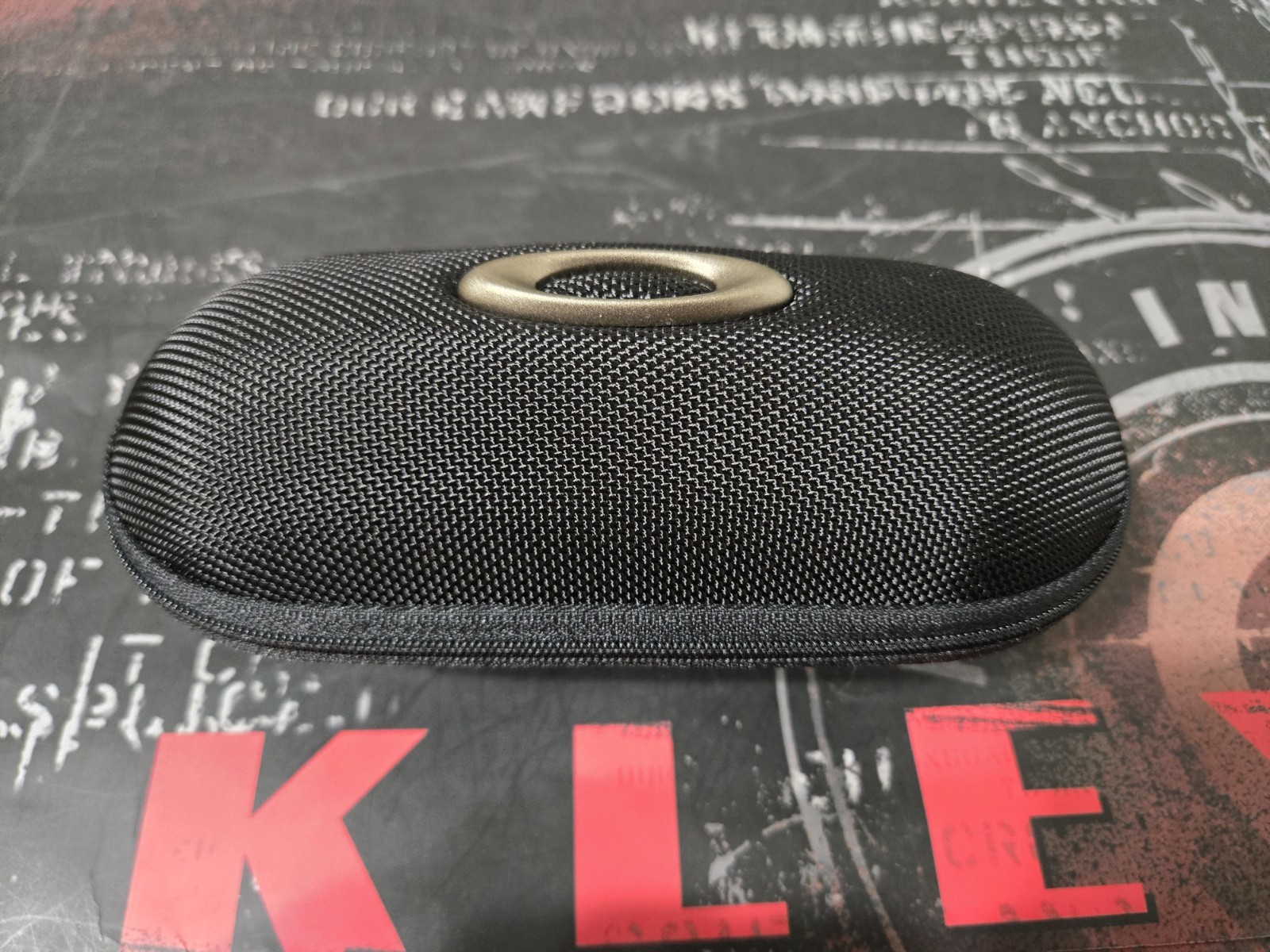 Rare Oakley Clifden Matte Black / Prizm Snow Torch Iridium Lenses OO9440-0356