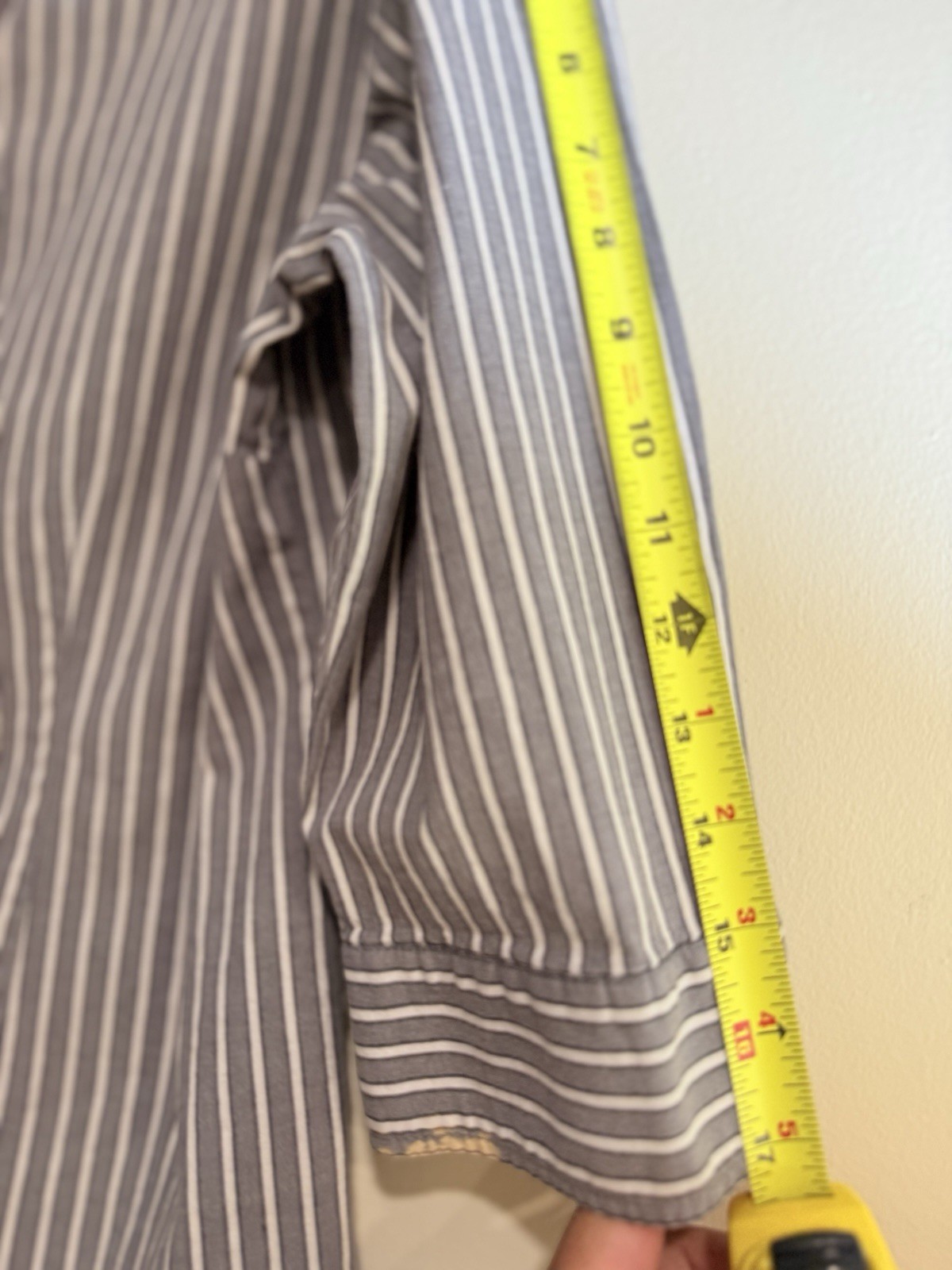 Classic Croft & Barrow Women XL Gray/White Striped Stretch 3/4 Sleeve Button-Up