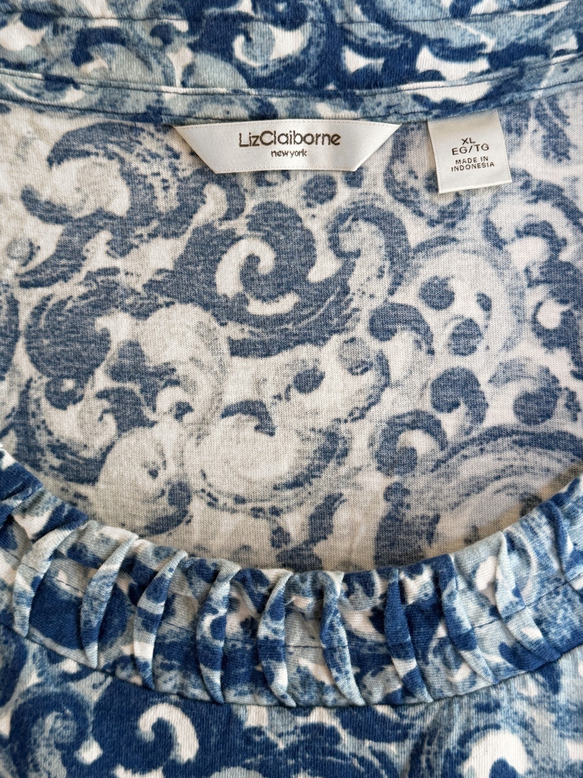 Women’s LIZ CLAIBORNE Sz XL Round Ruched Neck Detail S/S Knit Top (You Pick)