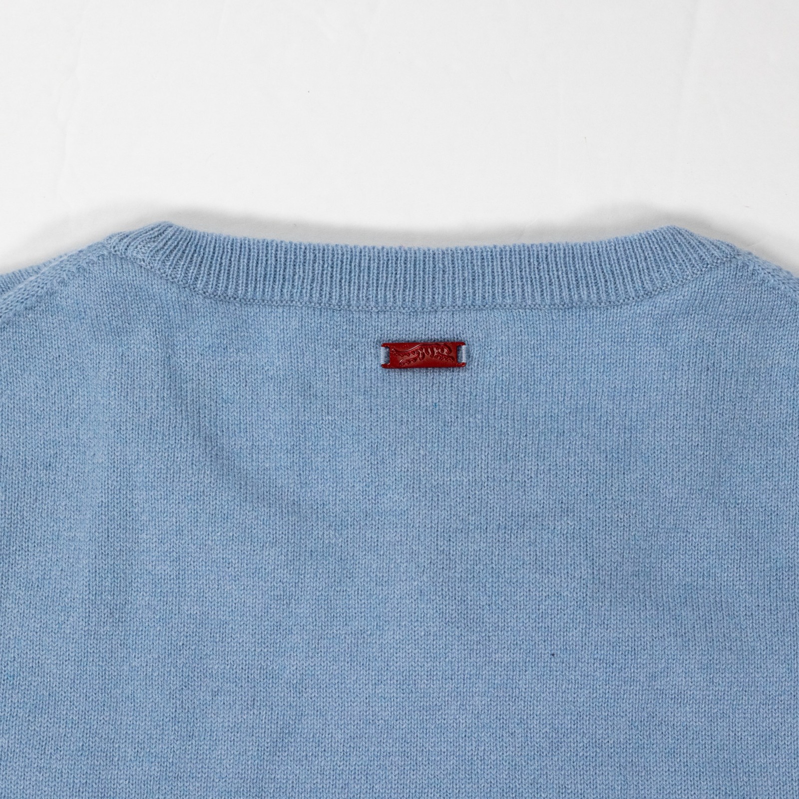 Sun Day Red 3D Tour Icon Cashmere Crew Sweater M Coast Blue NWT