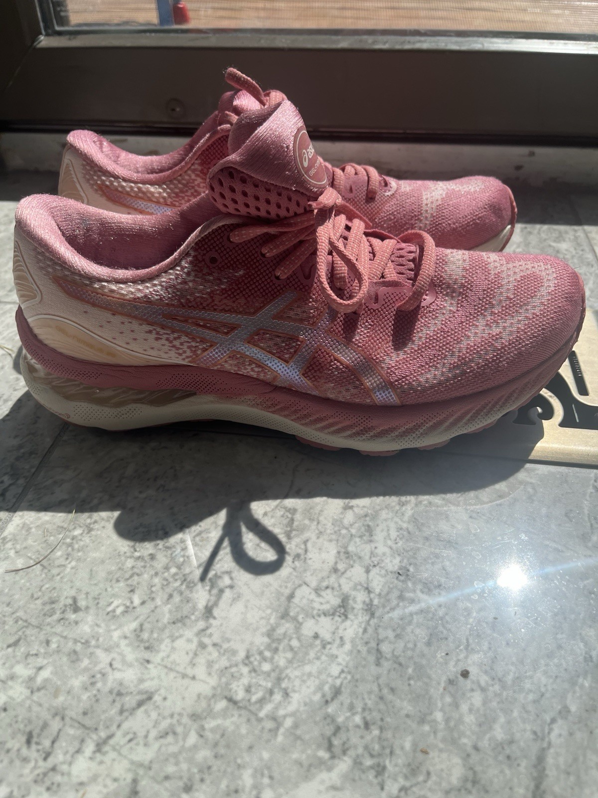ASICS Women’s Pink Lace-Up Low Top Running Sneakers Synthetic/Rubber Pre-Owned