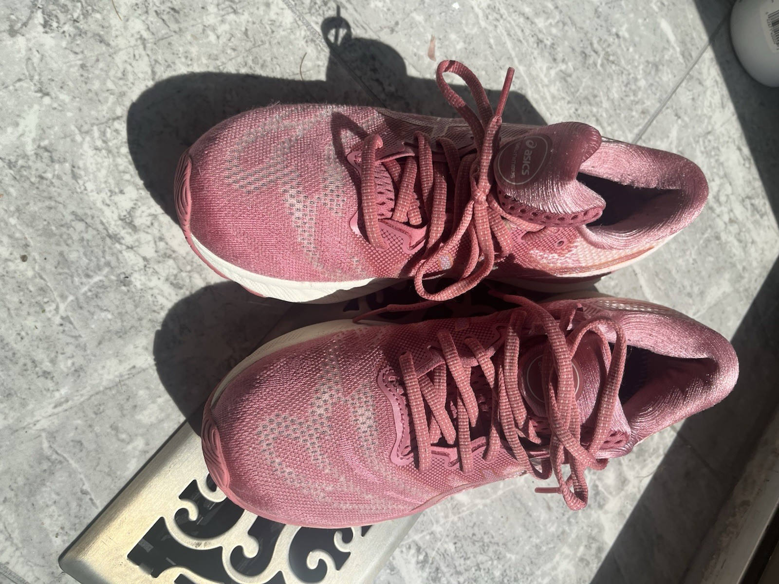 ASICS Women’s Pink Lace-Up Low Top Running Sneakers Synthetic/Rubber Pre-Owned