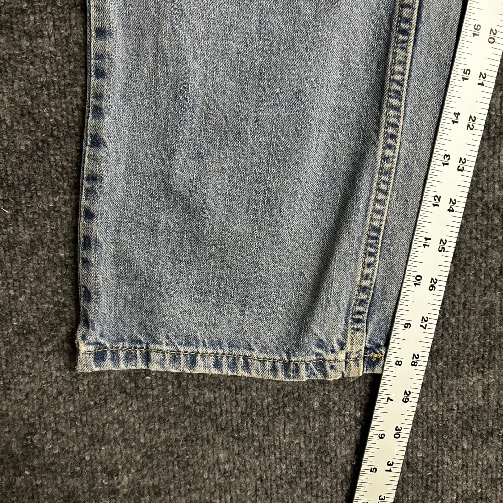 Levi’s Jeans Mens Size 32×30 Light Wash 559 Relaxed Straight Leg Denim Casual