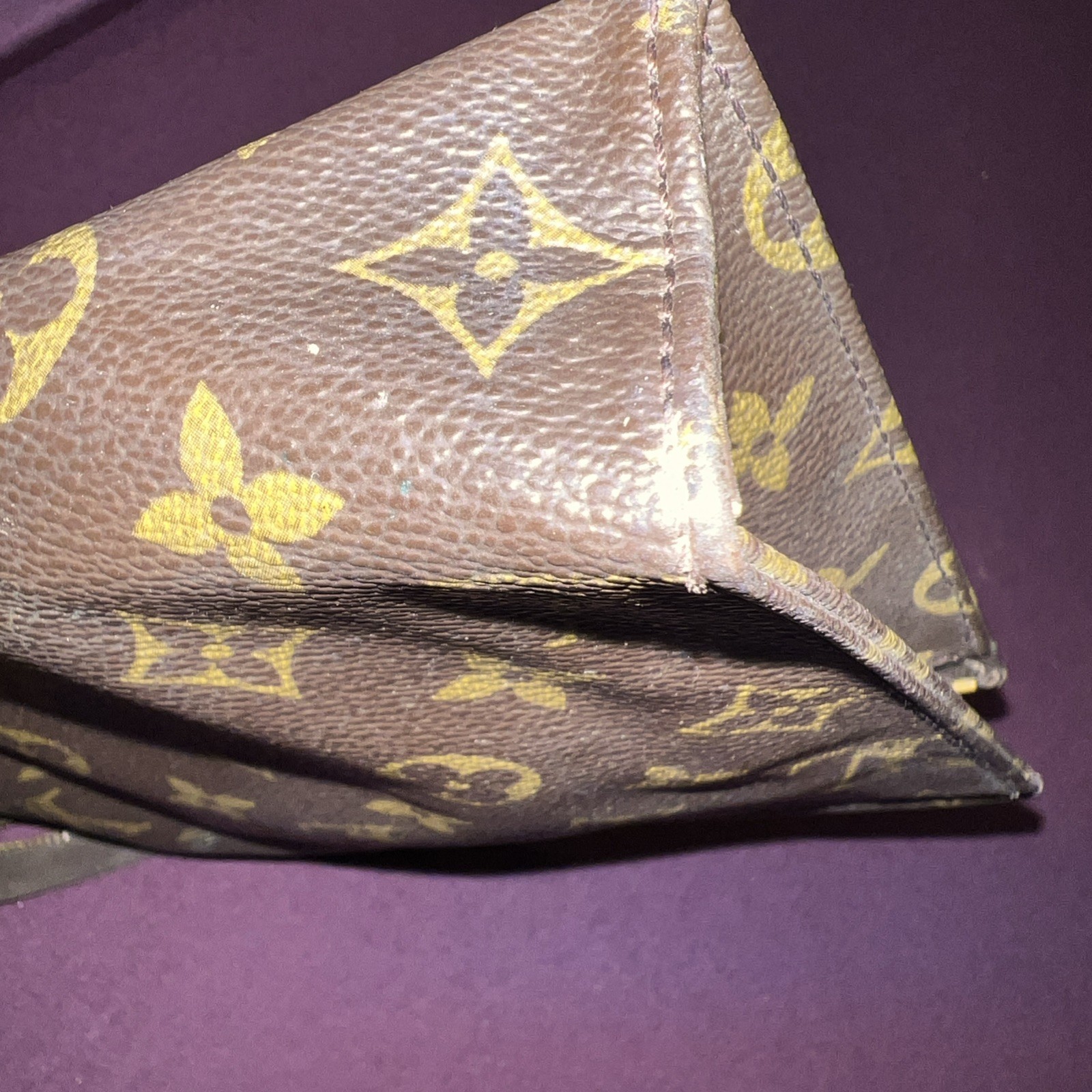Louis Vuitton Vintage Monogram cosmetic pouch 7.5”