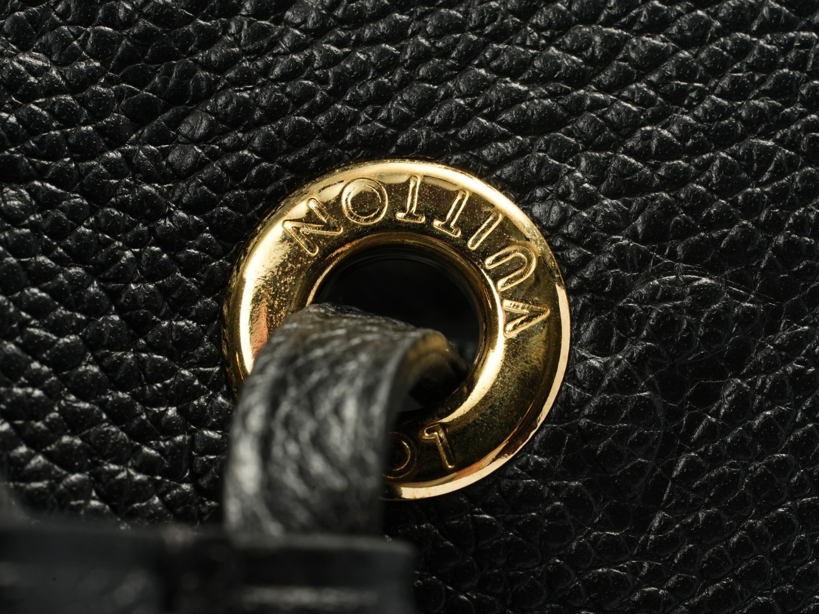 Louis Vuitton Empreinte NéoNoé MM chip version Almost Brand NEW