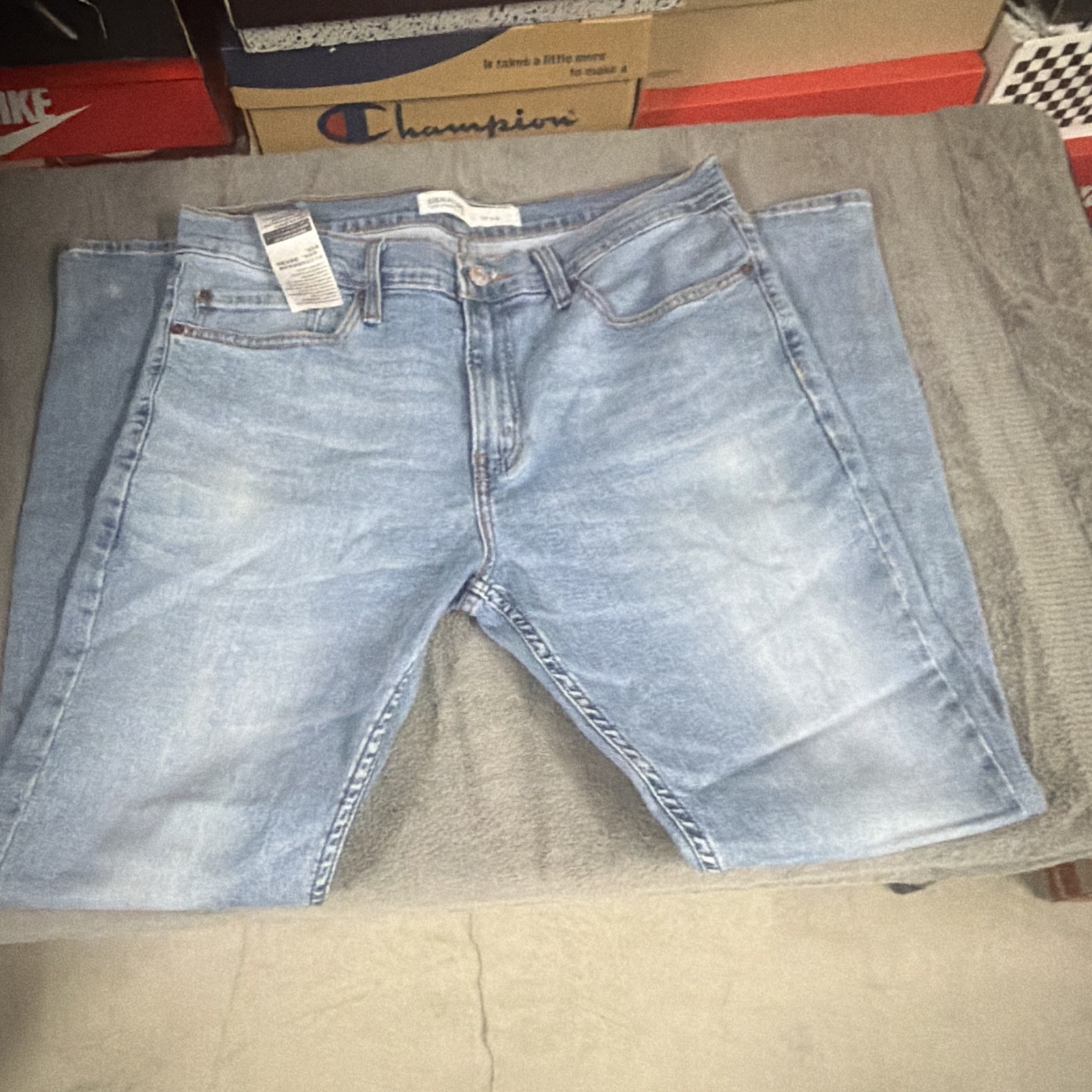 Signature by Levi Strauss & Co Men’s Light Wash Blue Denim Skinny Slim Jeans