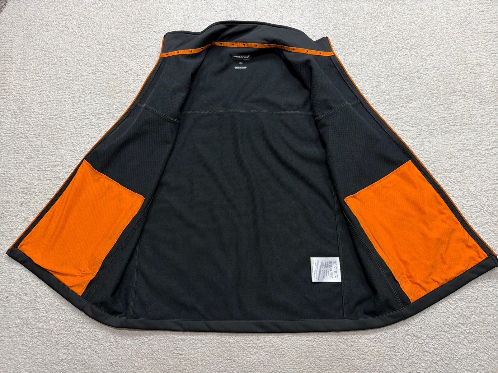 McLaren Mens Formula One Racing Vest Large(US) Dark Gray Full Zip VMware