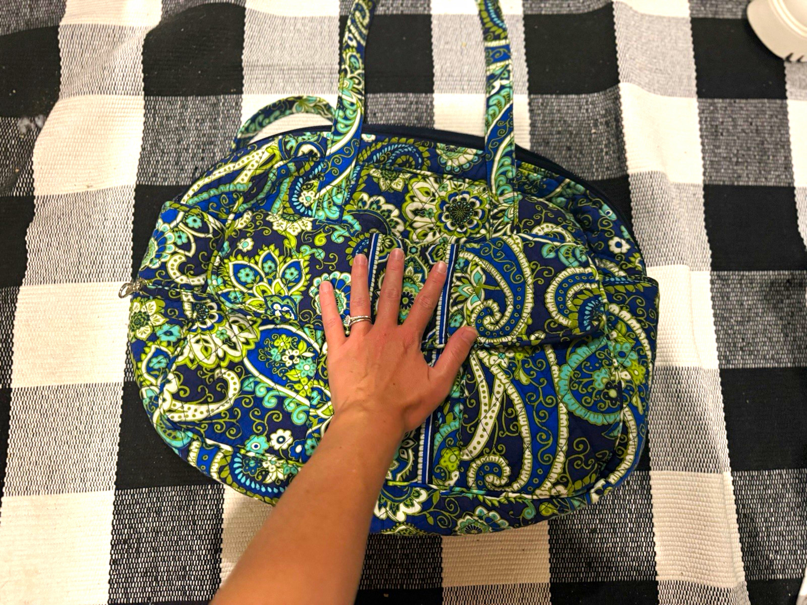 Vera Bradley Blue/Green/White Paisley Makeup Bag Zipper, Inner Pockets, Handles