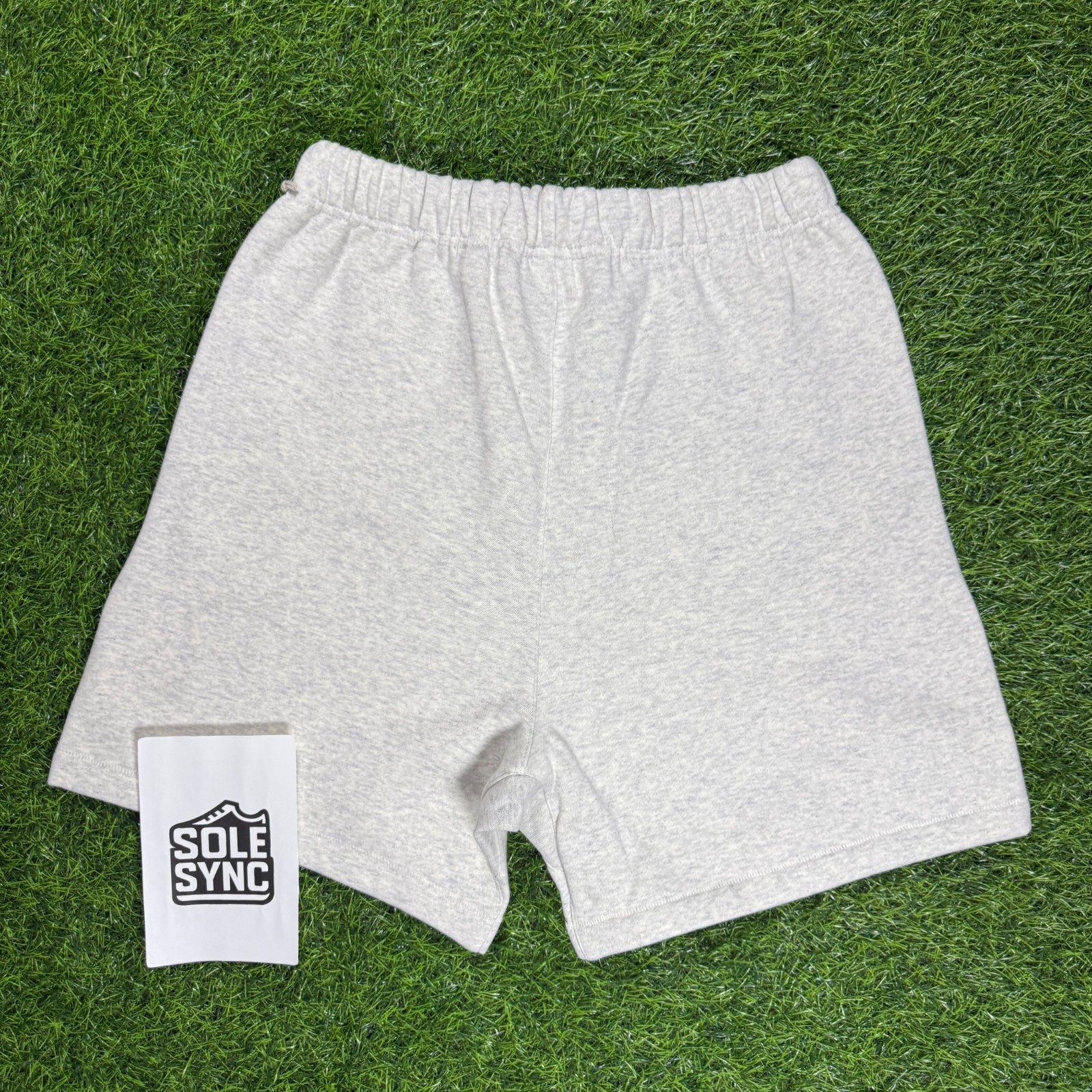 Fear of God Essentials Shorts SS22 Light Oatmeal – 100% Authentic (XS-XL)