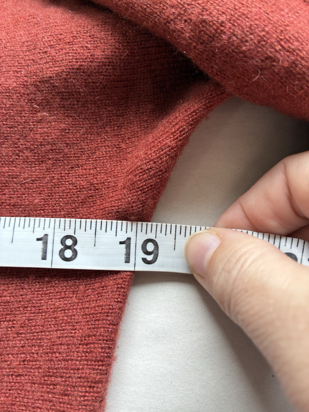 Ann Taylor 100% Cashmere Pullover Sweater Sz Small Red Quite Luxury Minimalist