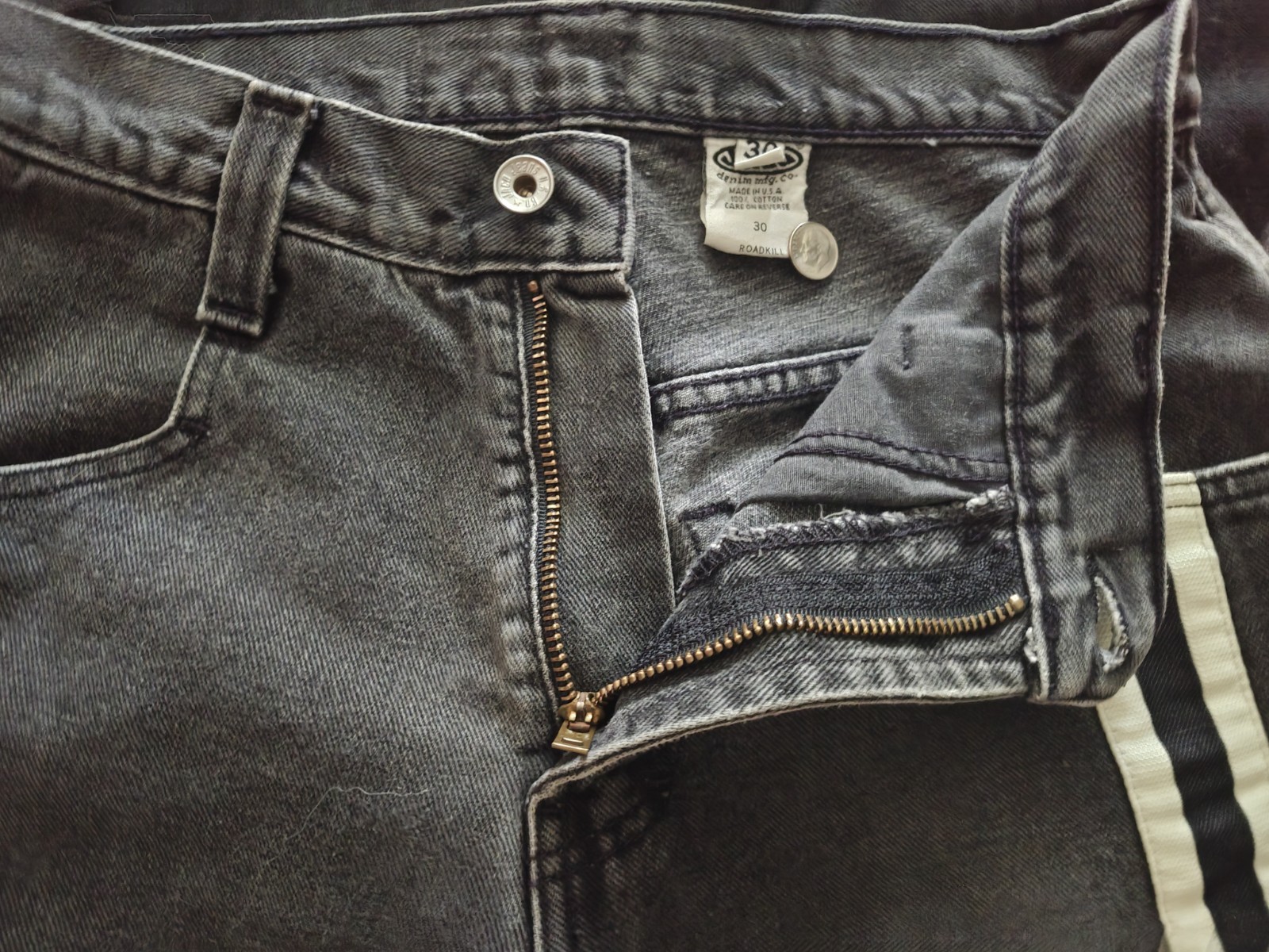 VINTAGE 90s JNCO Jeans Skunk Collection Baggy 90s Skater Denim Grail