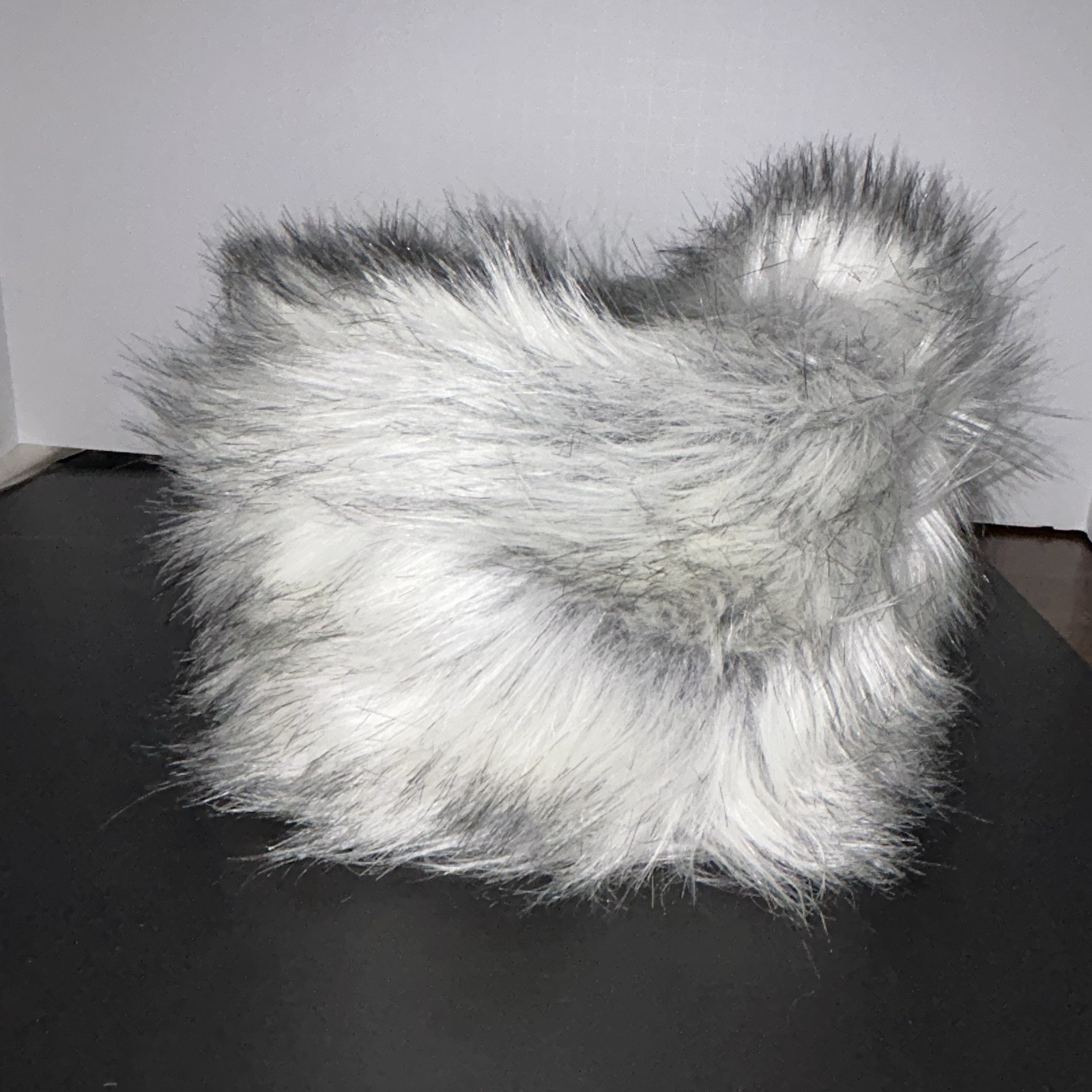 Fluffy Furs EU Faux Arctic Fox Fur Hat Medium Winter Glam Mob Wife