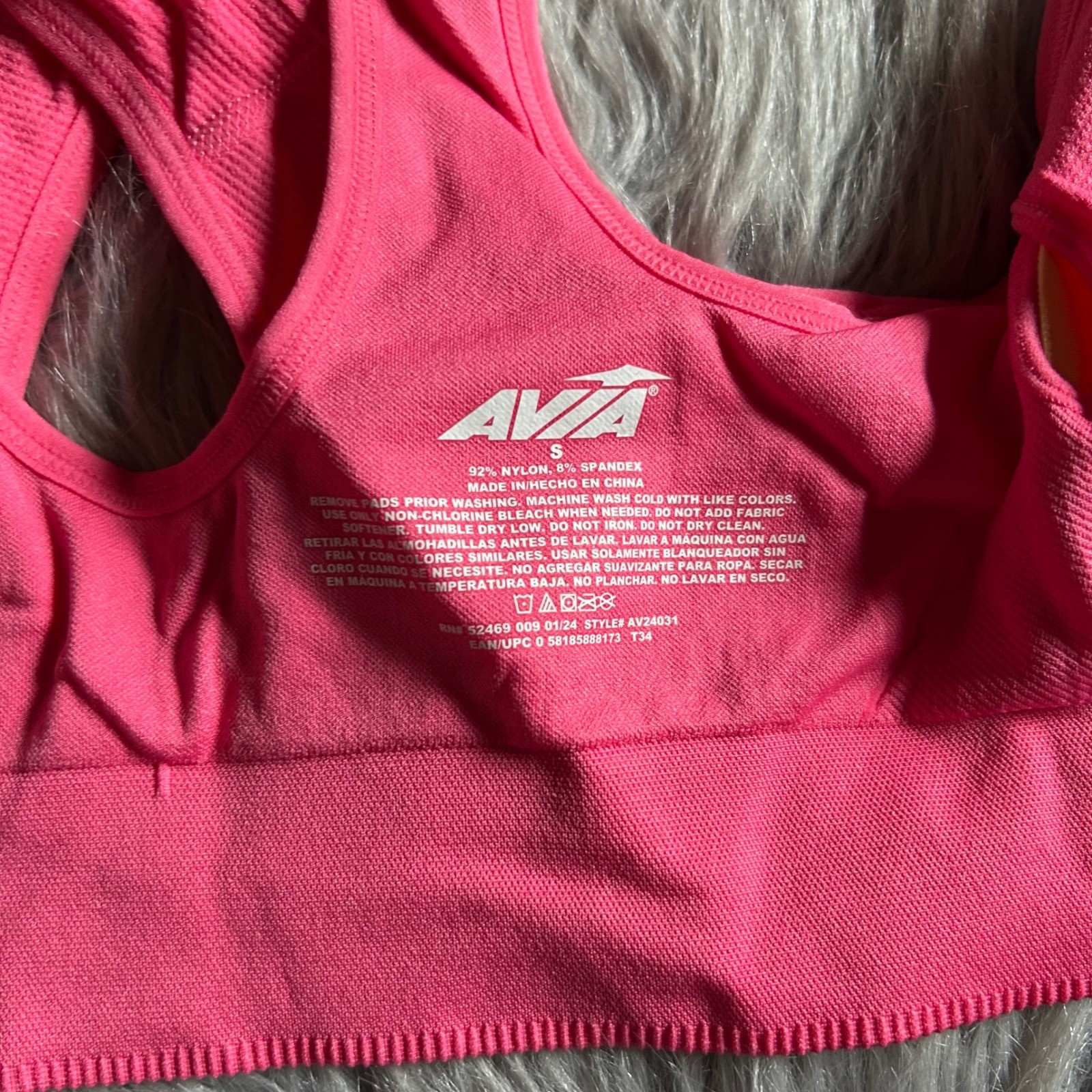 Avia Wireless Sports Bra Womens Size Small Pink Medium Support Front Zip Closure
