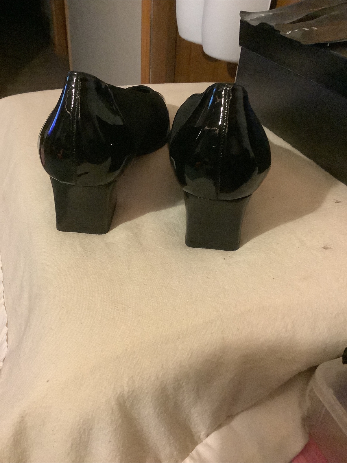Theresia M Pumps ~Black 7.5 W Leather/Patent Leather~ Non Slip Soles ~Worn Once