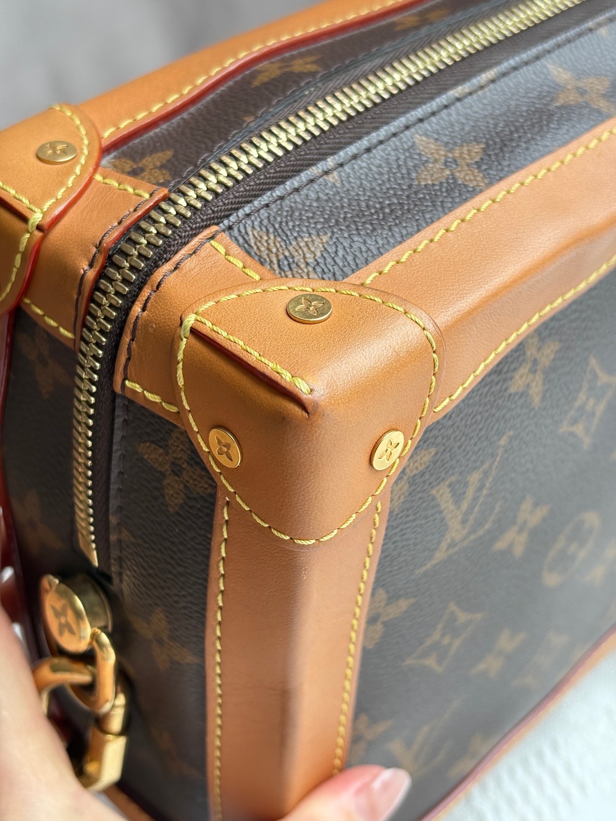 Louis Vuitton Pre-Owned Authentic Box Clutch Free Tracked Shipping