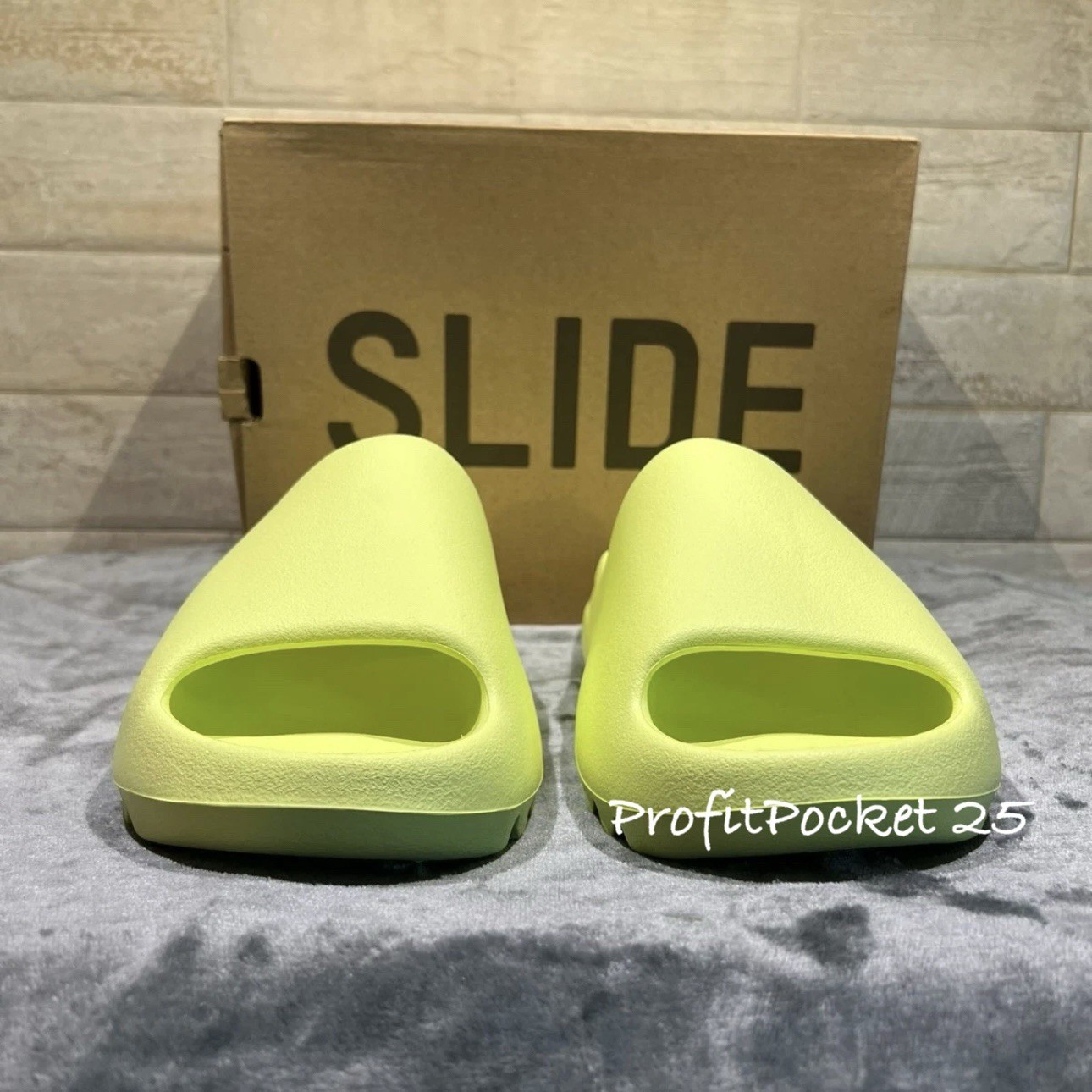 Yeezy Green Glow Sandal Slides Size 10