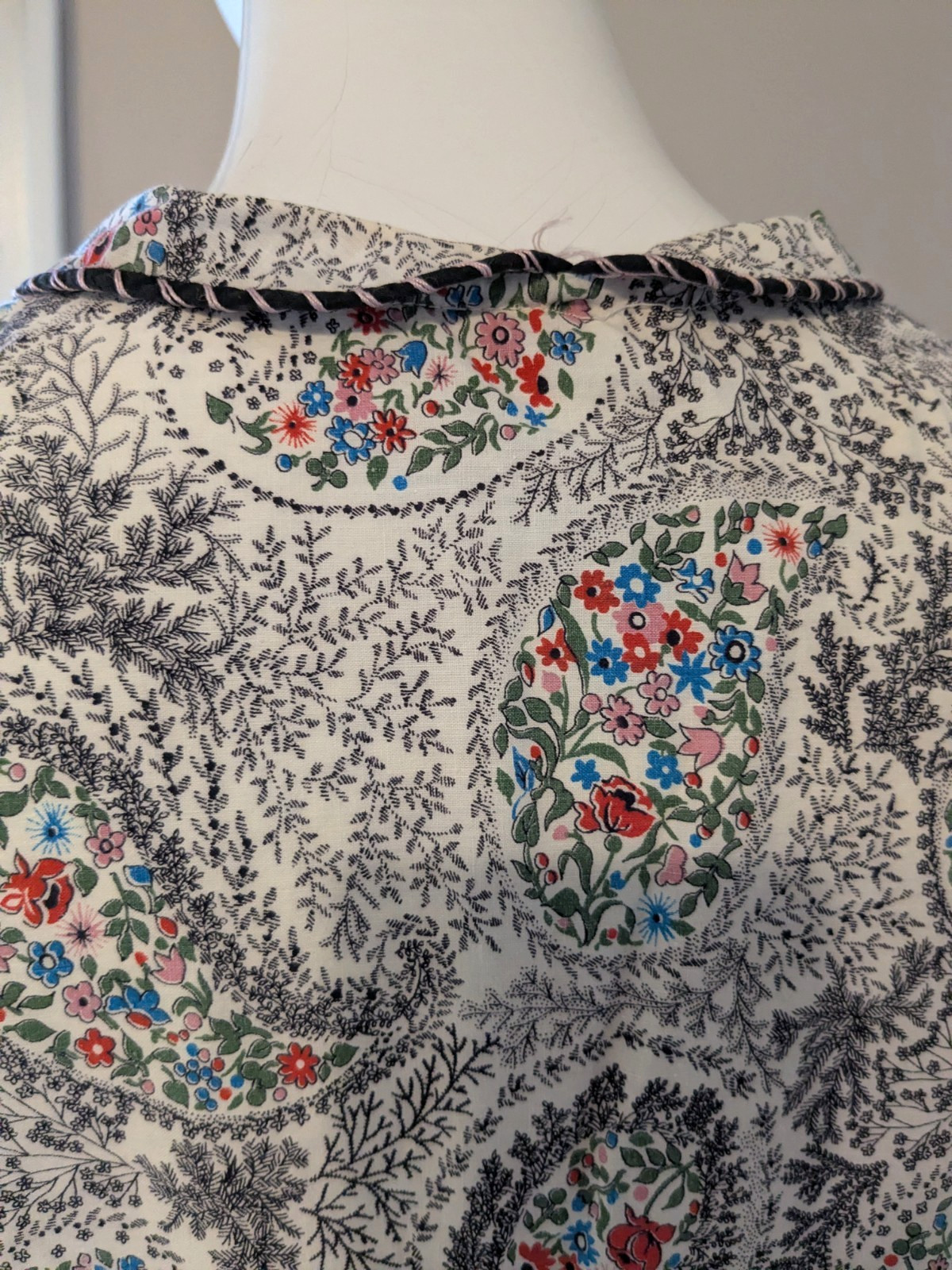 Styled by Loralyn 40’s or 50’s Vintage Cotton Dress, floral pattern