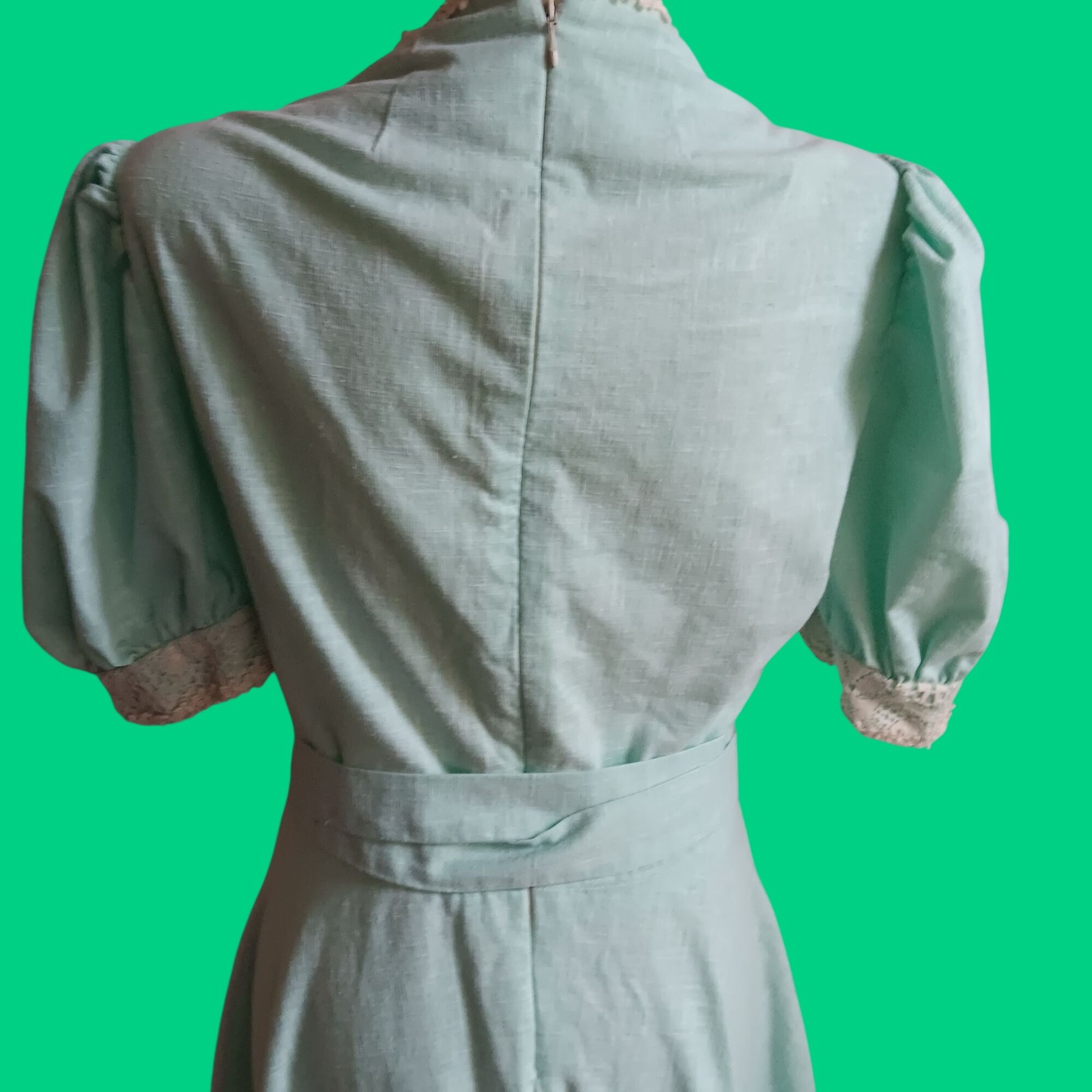 True Vintage Prairie Maxi Dress sz 8 1970s Boho 1OF1 Lace Puff Sleeves Green