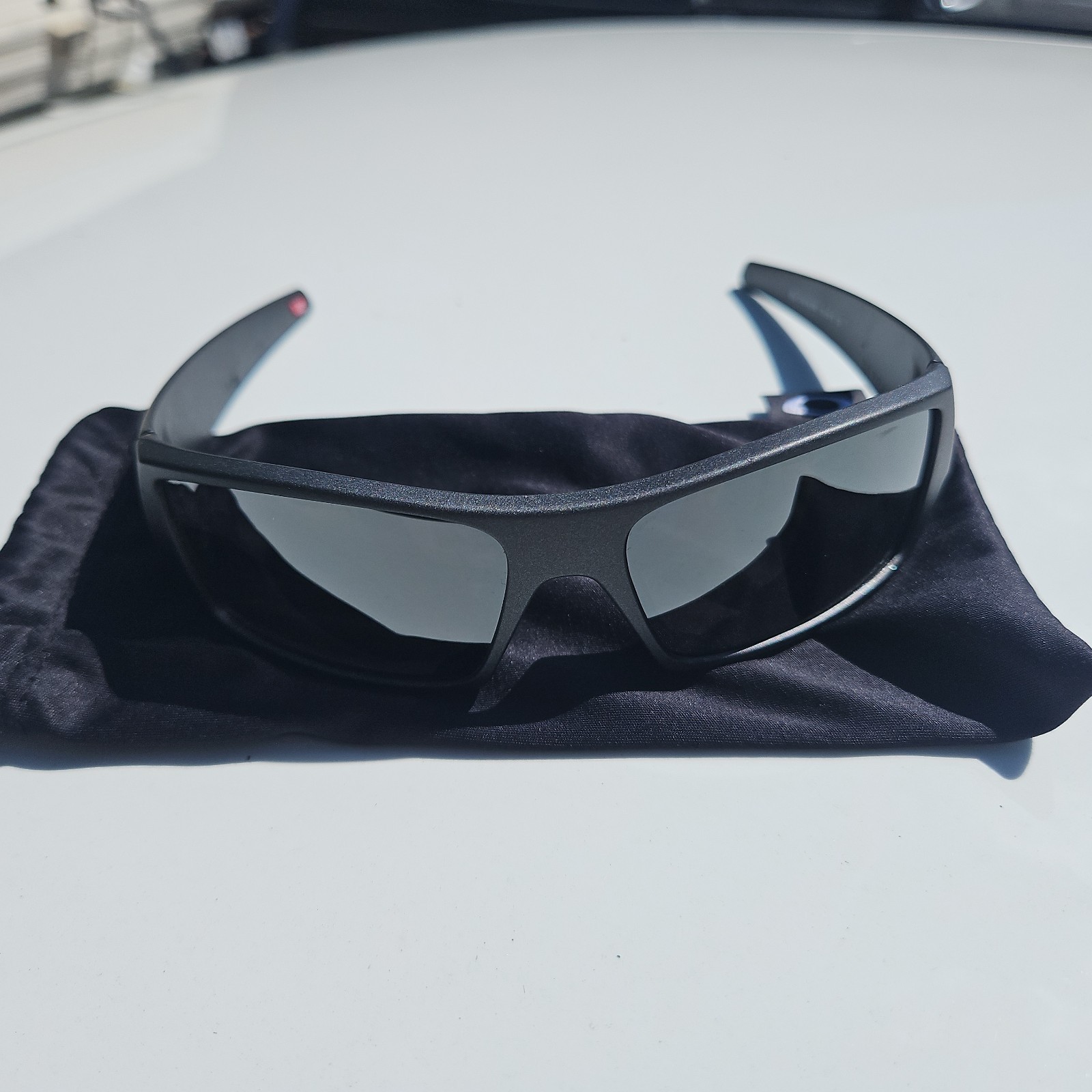 Oakley Sunglasses Men’s -NEW-