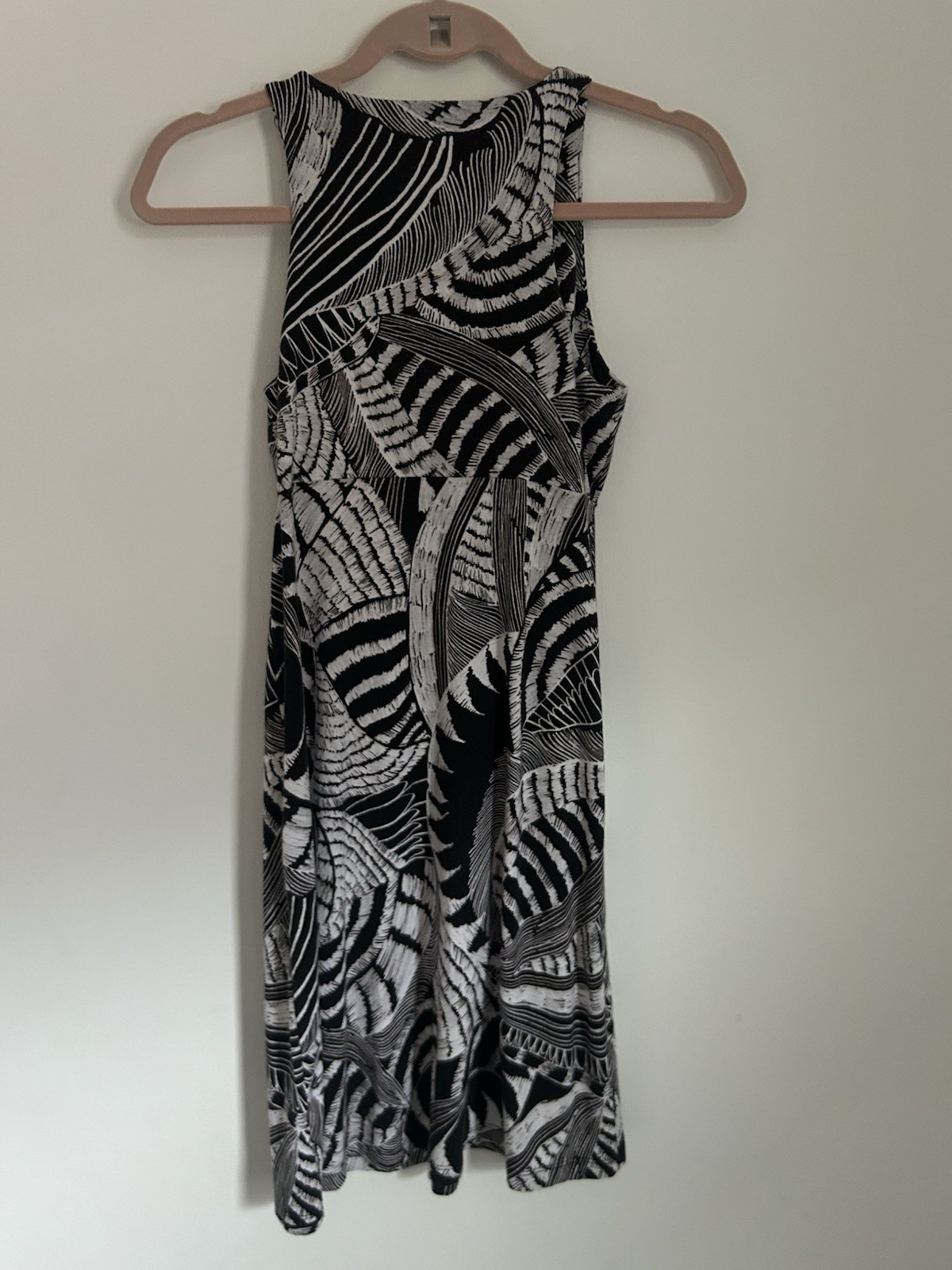 Athleta Black White Geometric Shift Dress XXS Sleeveless Crew Neck Short