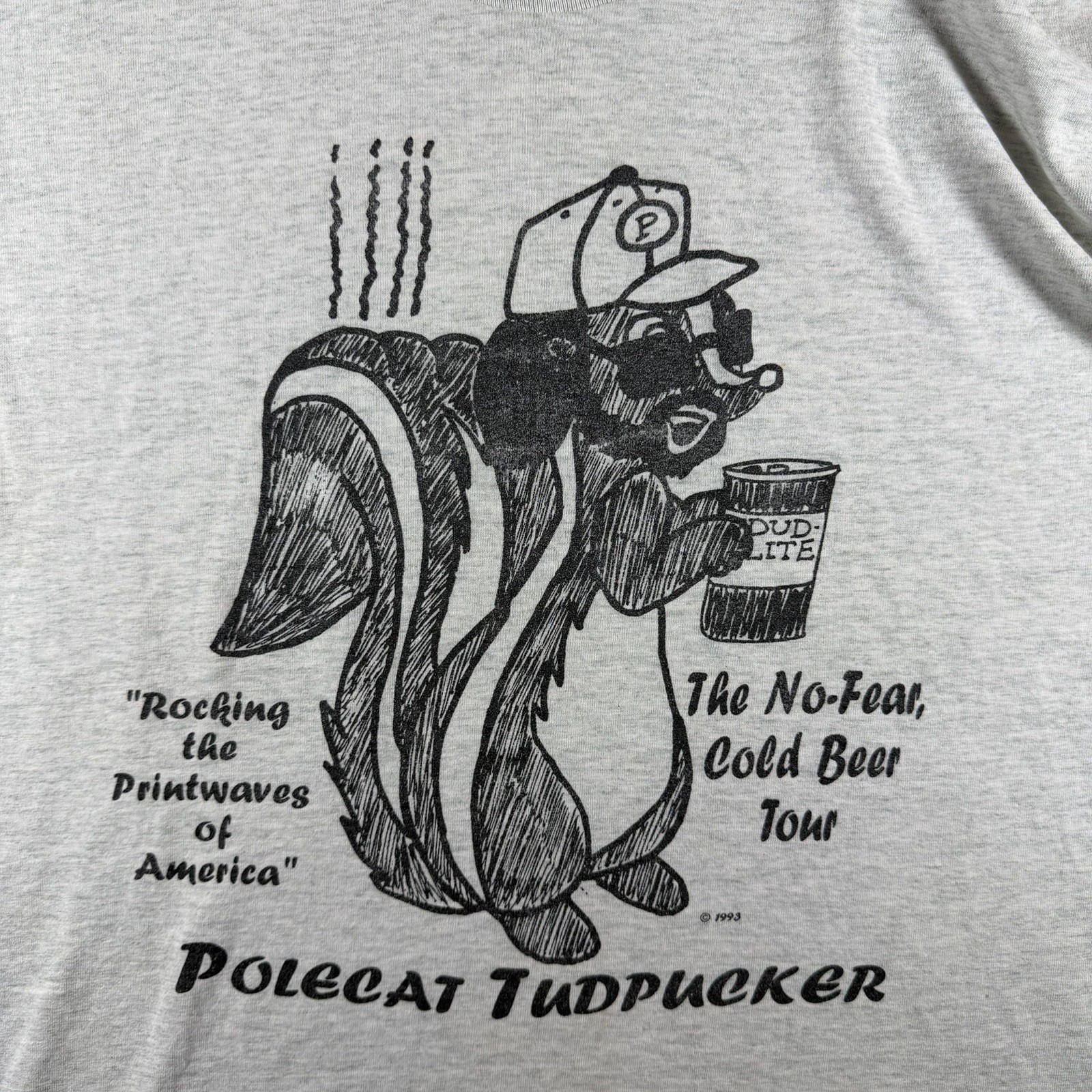 Vintage T-shirt Men’s Large Gray Skunk Beer USA Single Stitch Graphic Trucker