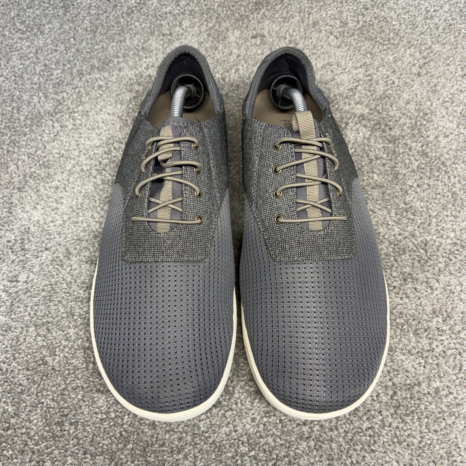 Olukai Nohea Moku Men’s Size 12 Grey White Casual Shoes Slip On Comfort Outdoors
