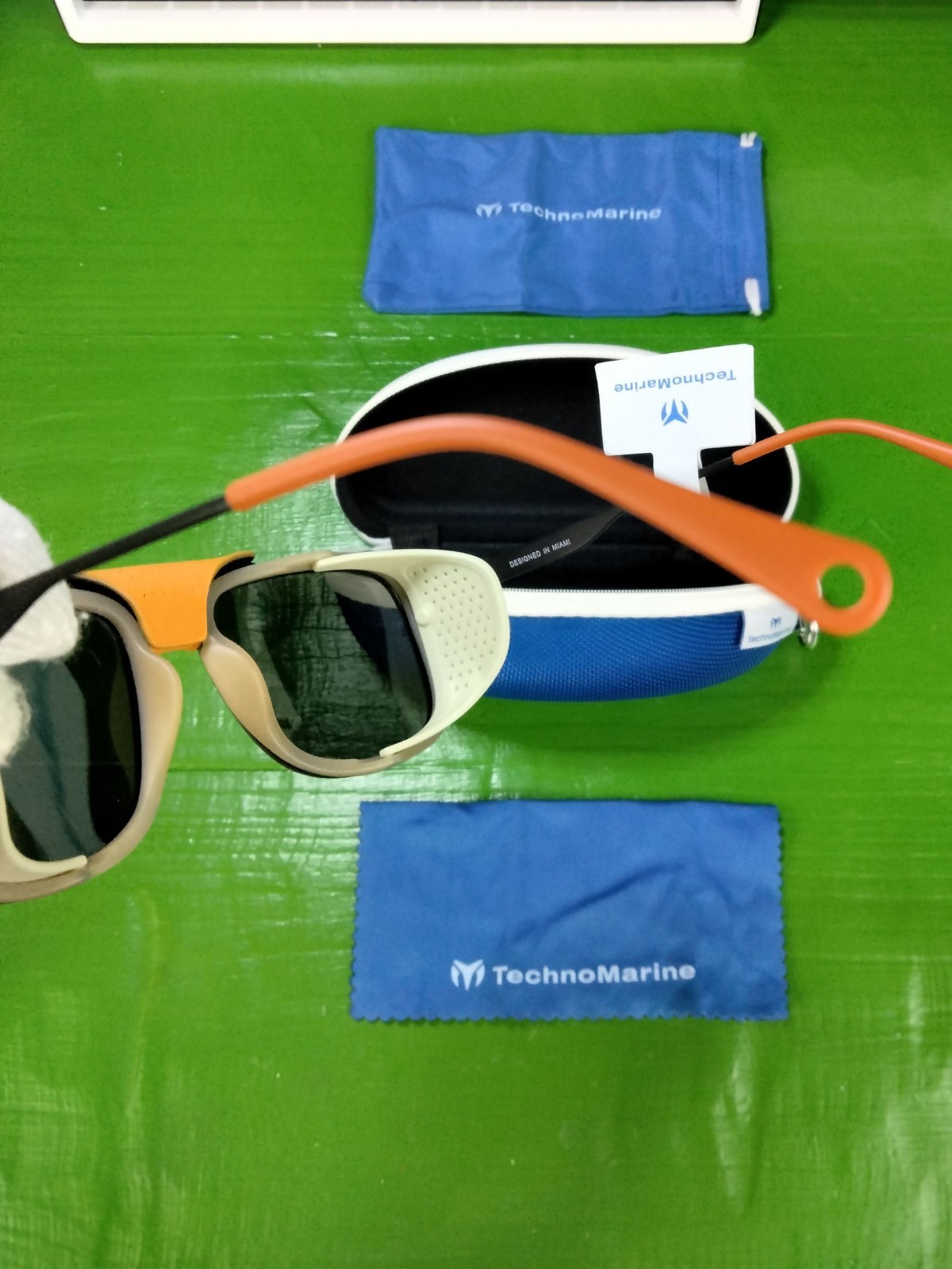 TechnoMarine Chill Polarized Sunglasses Silver Mirror Black Frame O/K/OW/N Trim