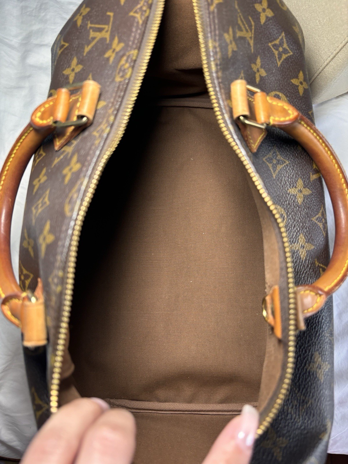 Vintage Louis Vuitton Monogram Speedy 35