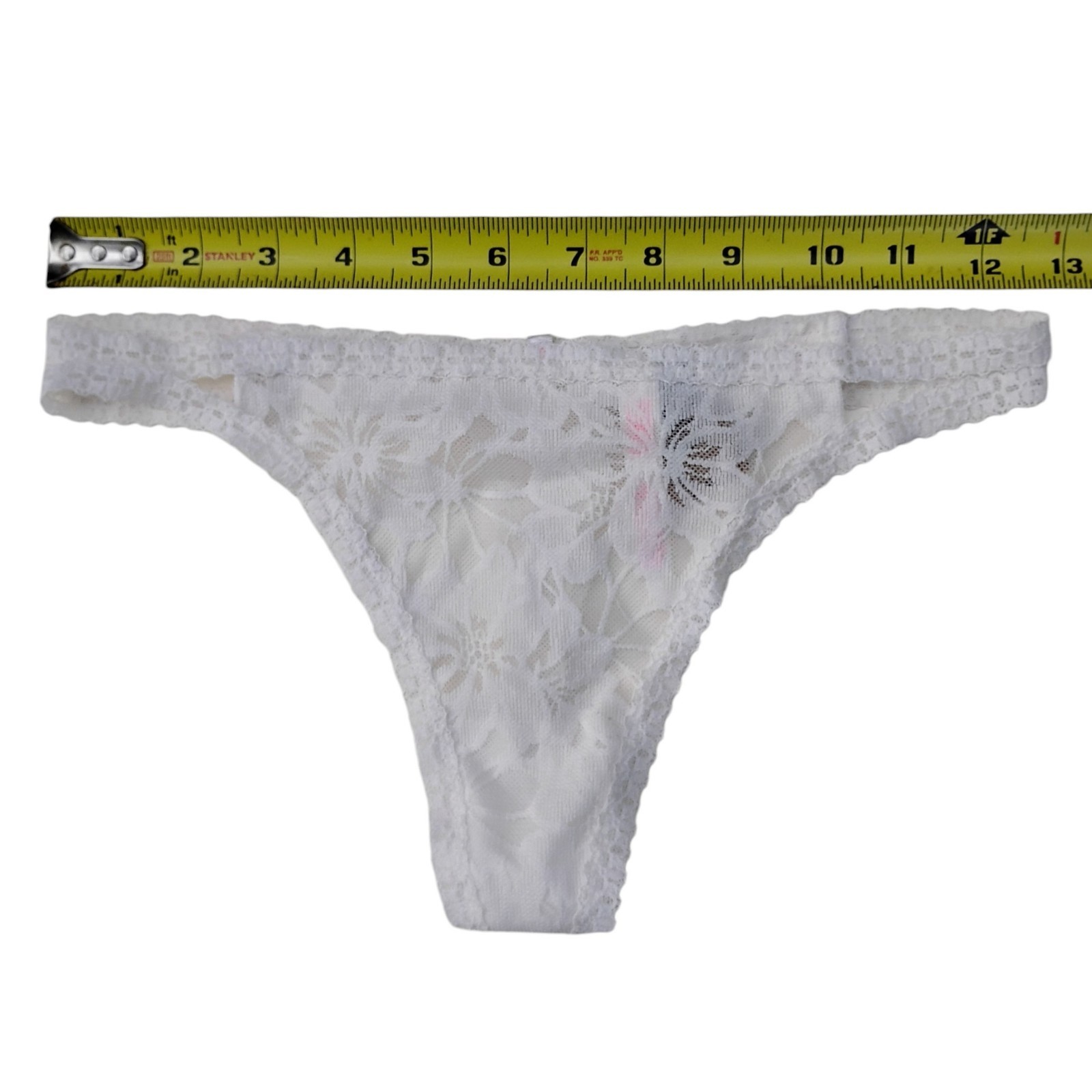 Victoria’s Secret PINK Lace Thong Panties NWT