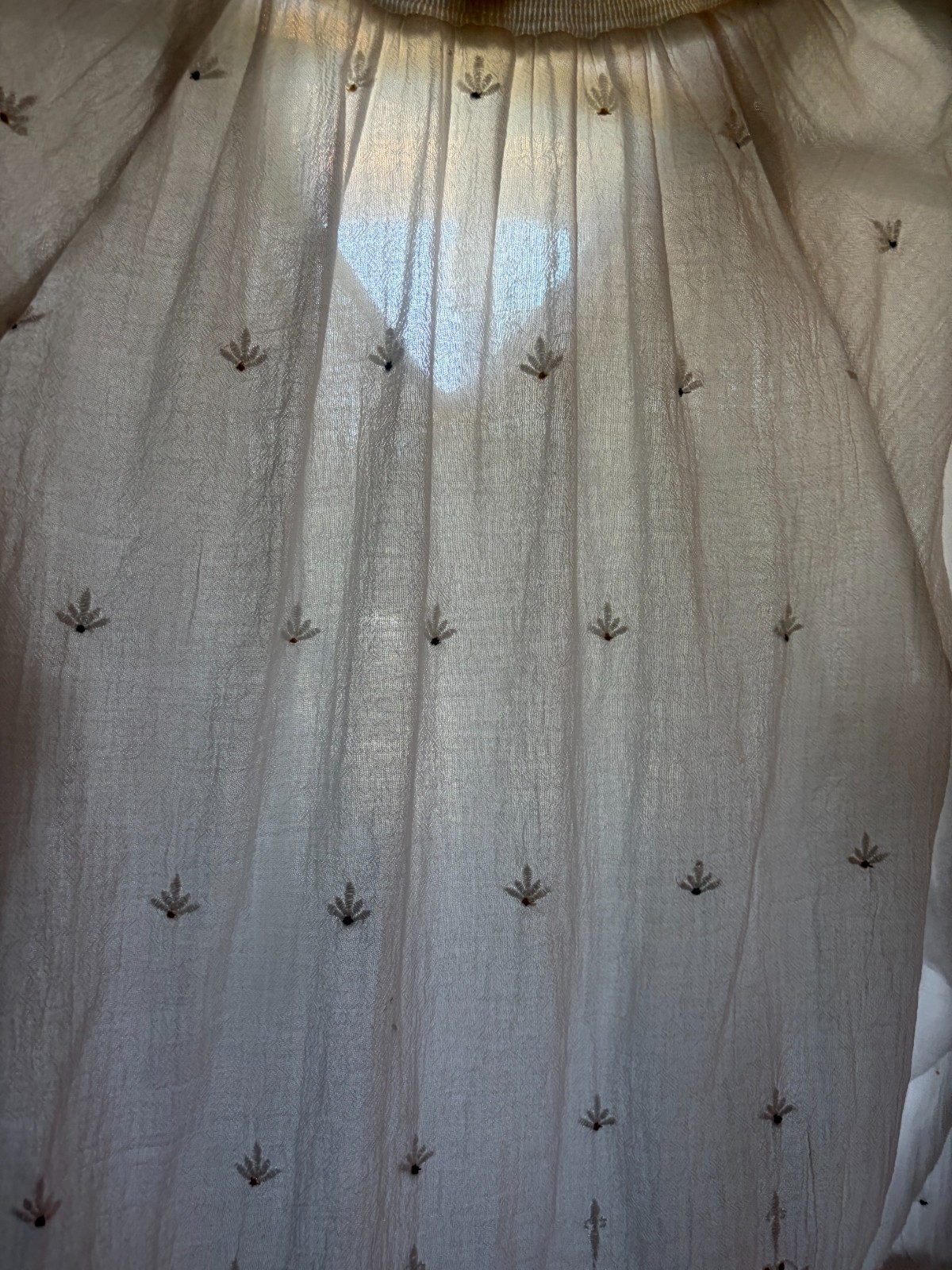 Lucky Brand Boho White Eyelet Embroidered Peasant Bouse Cotton Embroidered Med
