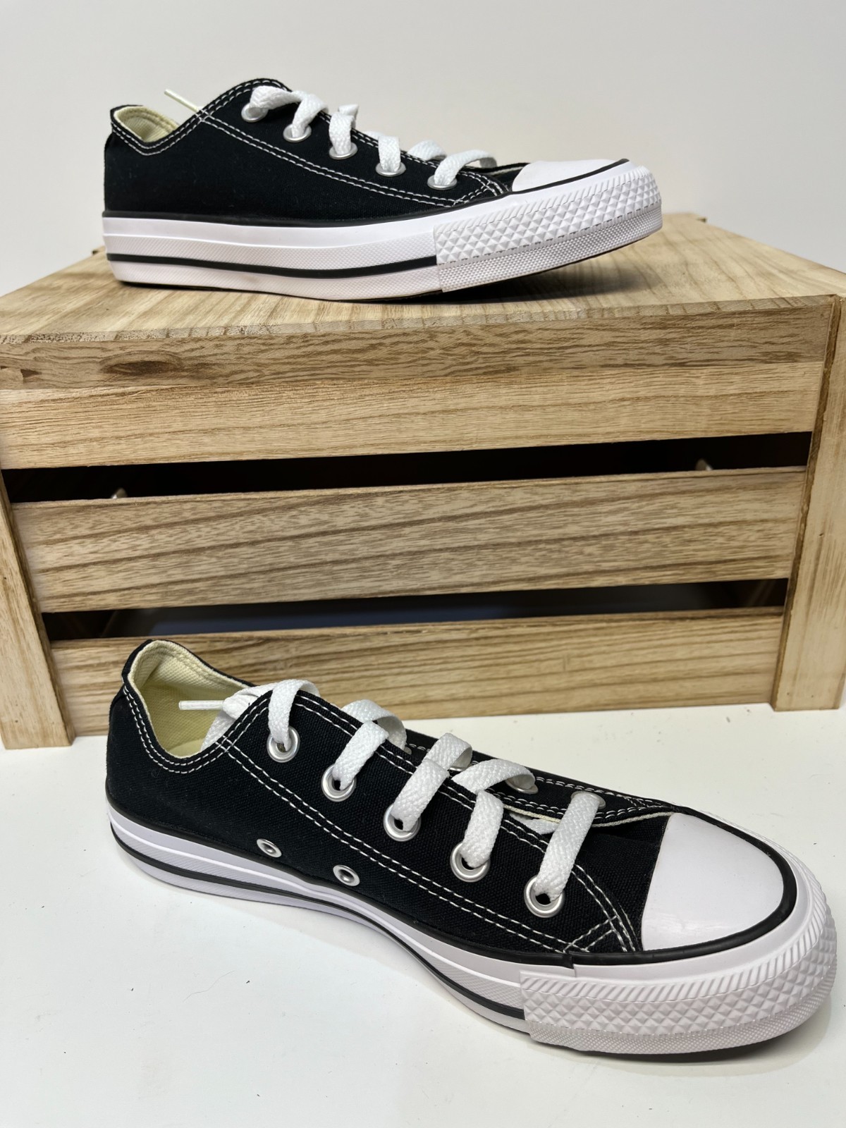 Converse Chuck Taylor All Star Low Ox Sneaker Black White MEN 4/ WOMEN 6 Shoe