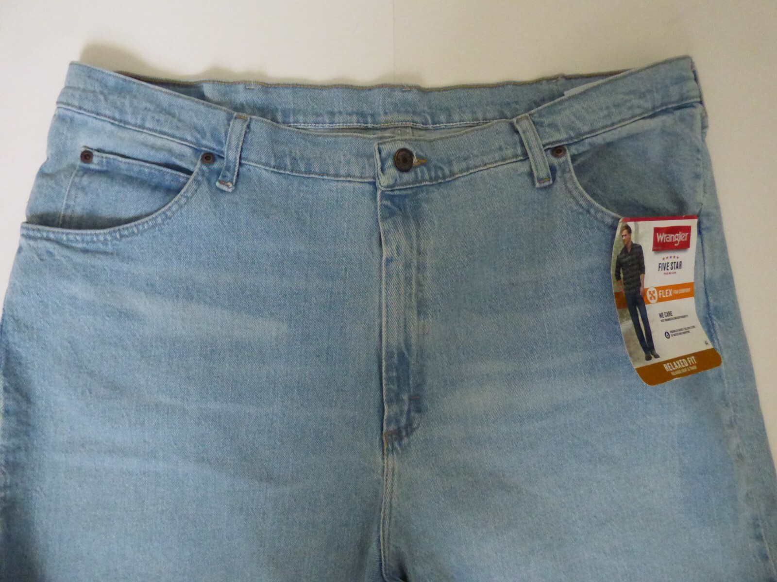 Mens Wrangler Five Star Relaxed Fit Jean with Flex – Size Regular & Big