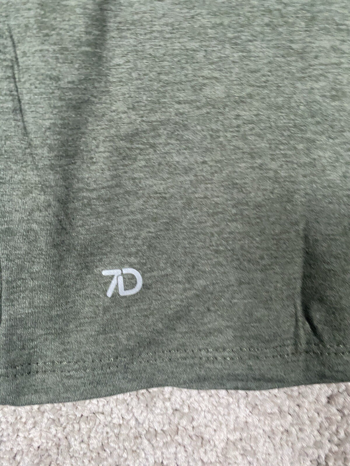 7D 7 Diamonds Core Henley Performance Shirt Long Sleeve Olive Green Men’s Size S