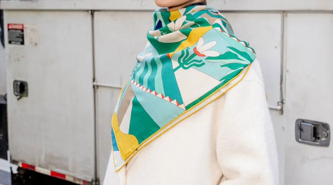 Jessie Zhao Double Sided Wool Silk Scarf Of Tropical Breeze 35″ x 35″