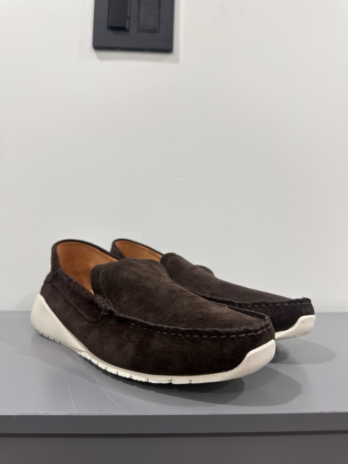 Olukai Men’s Brown Suede Slip-On Loafer Round Toe Stitched Rubber Sole 9