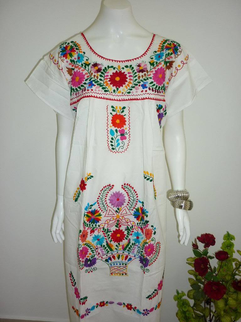 White Boho Vintage Style Hand Embroidered Tunic Mexican Dress Hippie Puebla