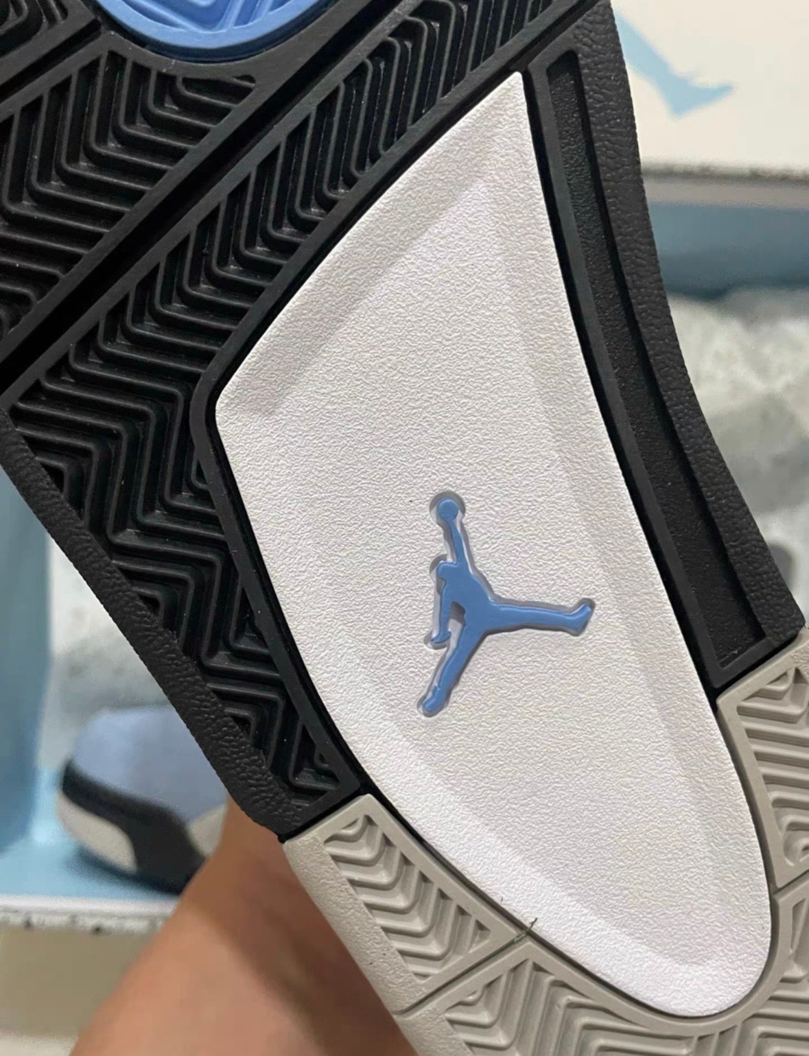 Jordan 4 Retro “University Blue” Basketball