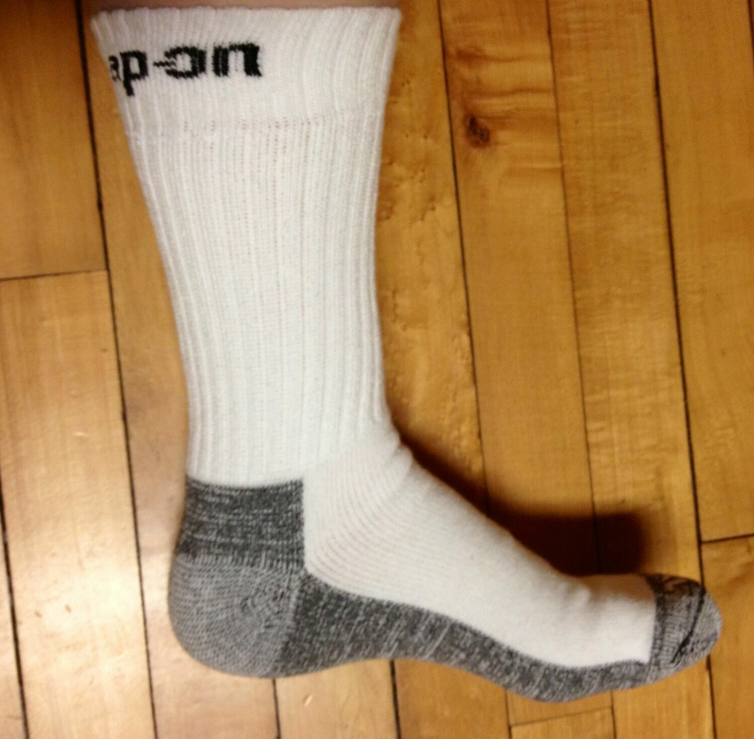 12 Pairs Men’s White Snap On Tools Crew Socks Large FREE Shipping to USA New!
