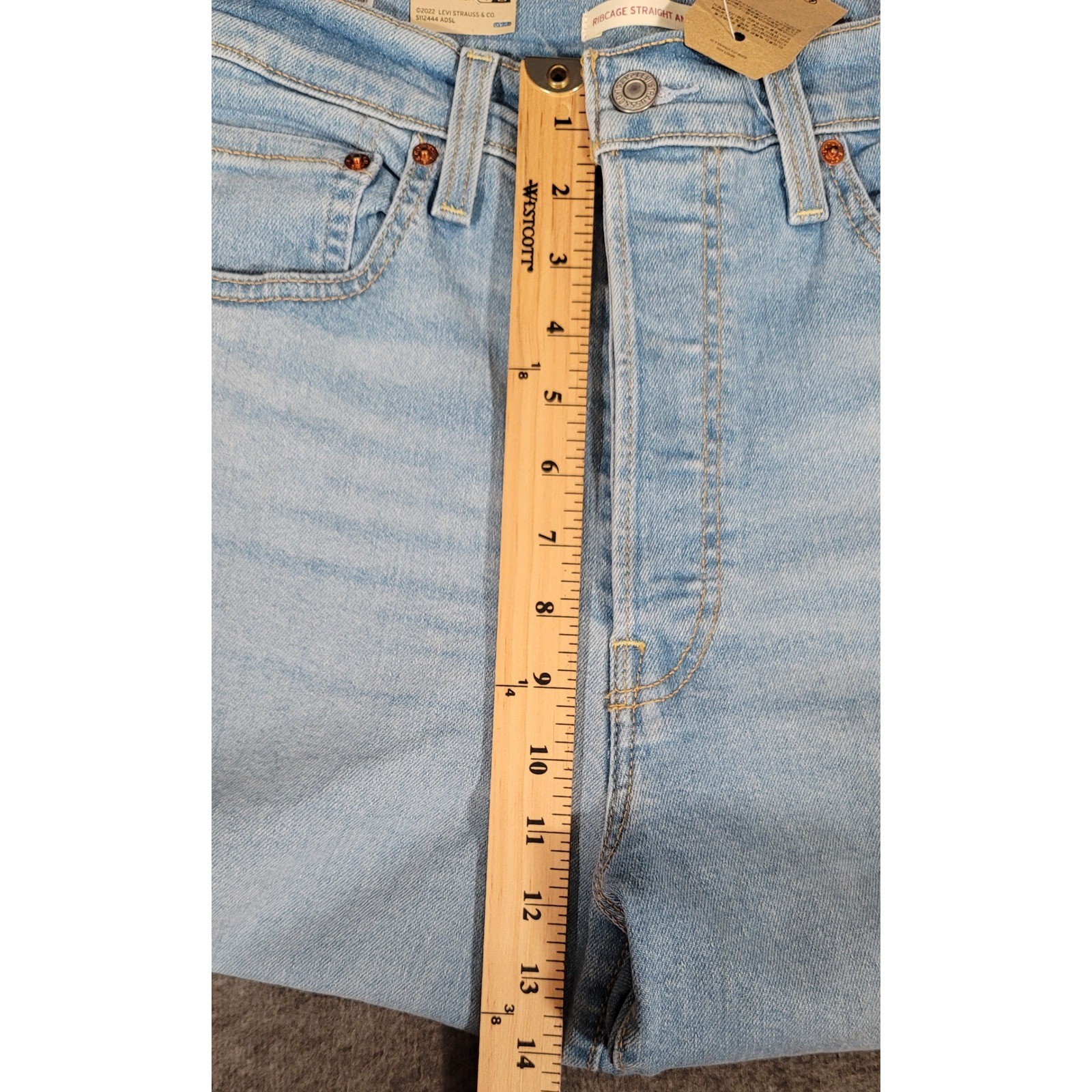 Levi’s Ribcage High Rise Straight Ankle Jeans 30×27 NWT Button Fly Light Wash