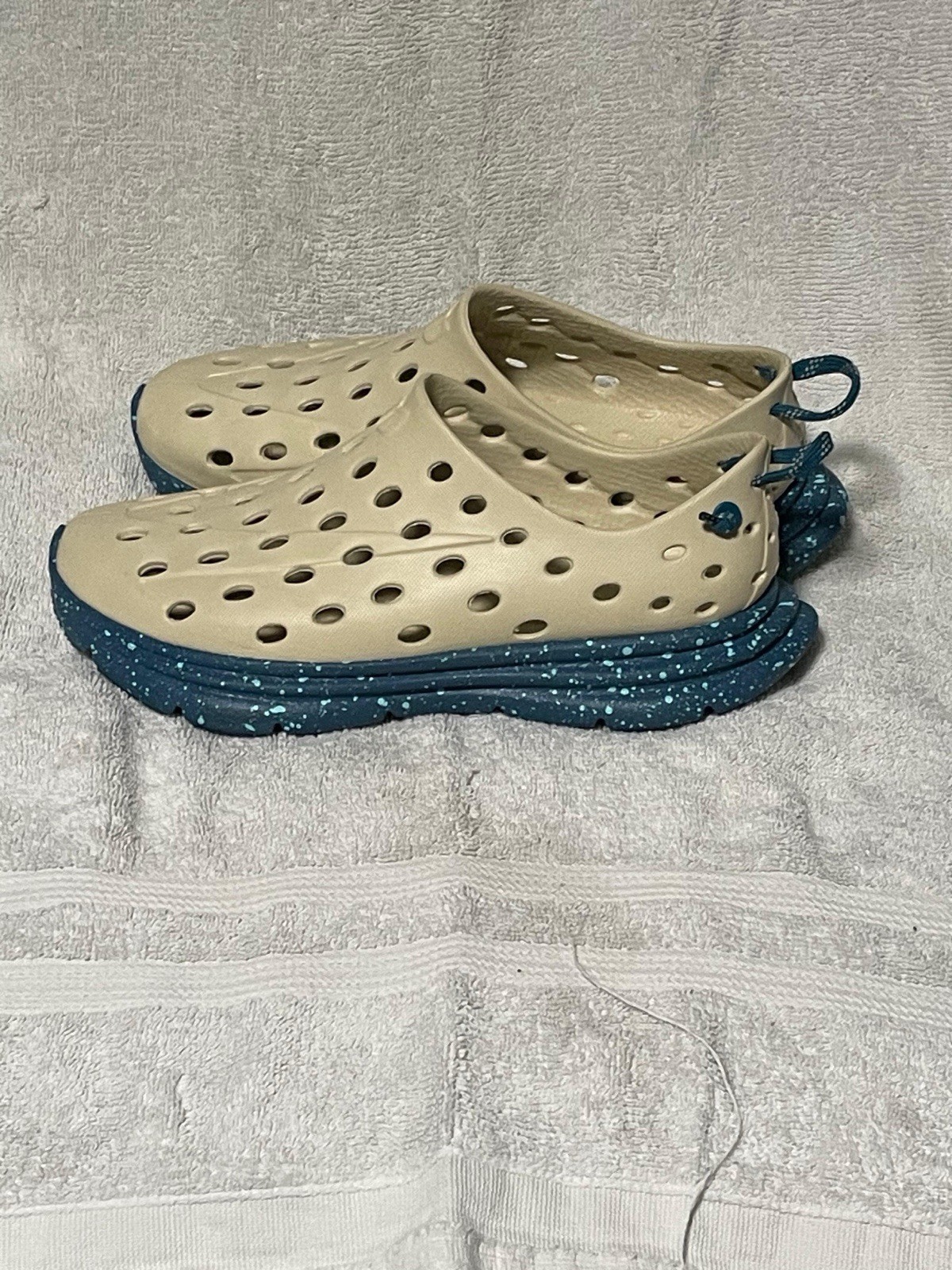 Kane Footwear Revive Recovery Shoe Tan Radiance Blue speckle Mens Size W8 /M6