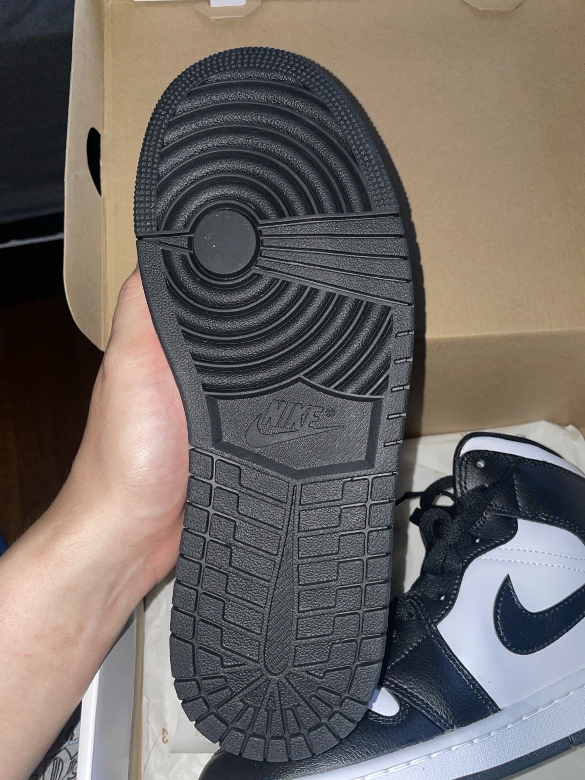 Air Jordan 1 Mid Panda Women’s Size 9 DV0991-101 Black White New In Box