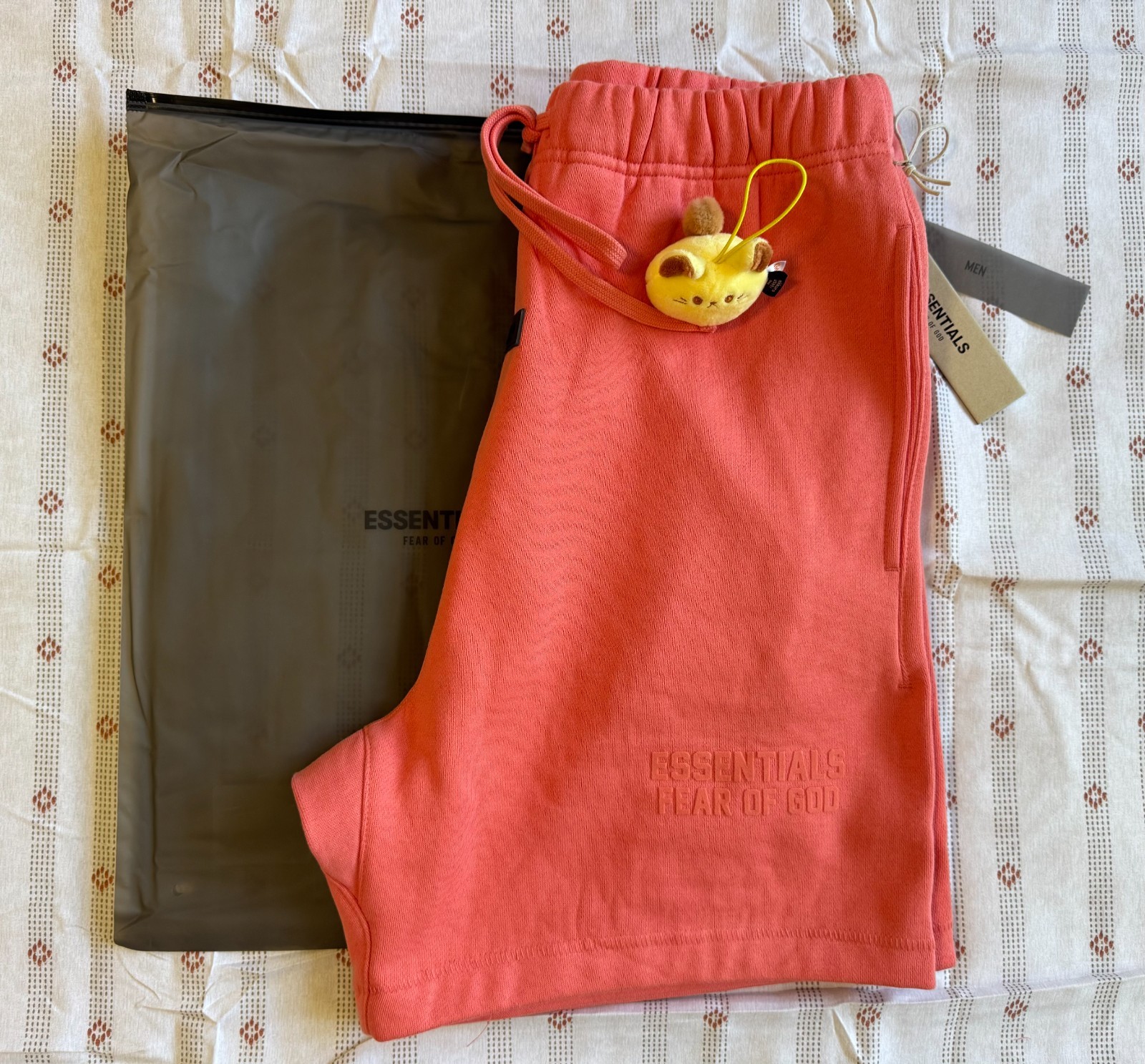 Essentials Fear of God Coral shorts
