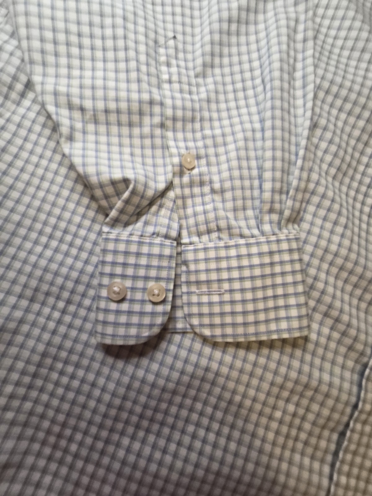 Kirkland Signature Men’s kirkland Traditional Fit button down Plaid Blue 037