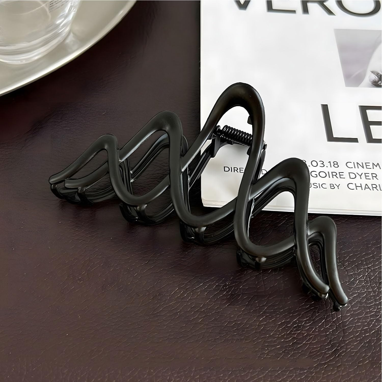 Wave Metal Hair Claw Clips, 1Pcs Hair Claw Clips for Thin Thick Hair Accessories